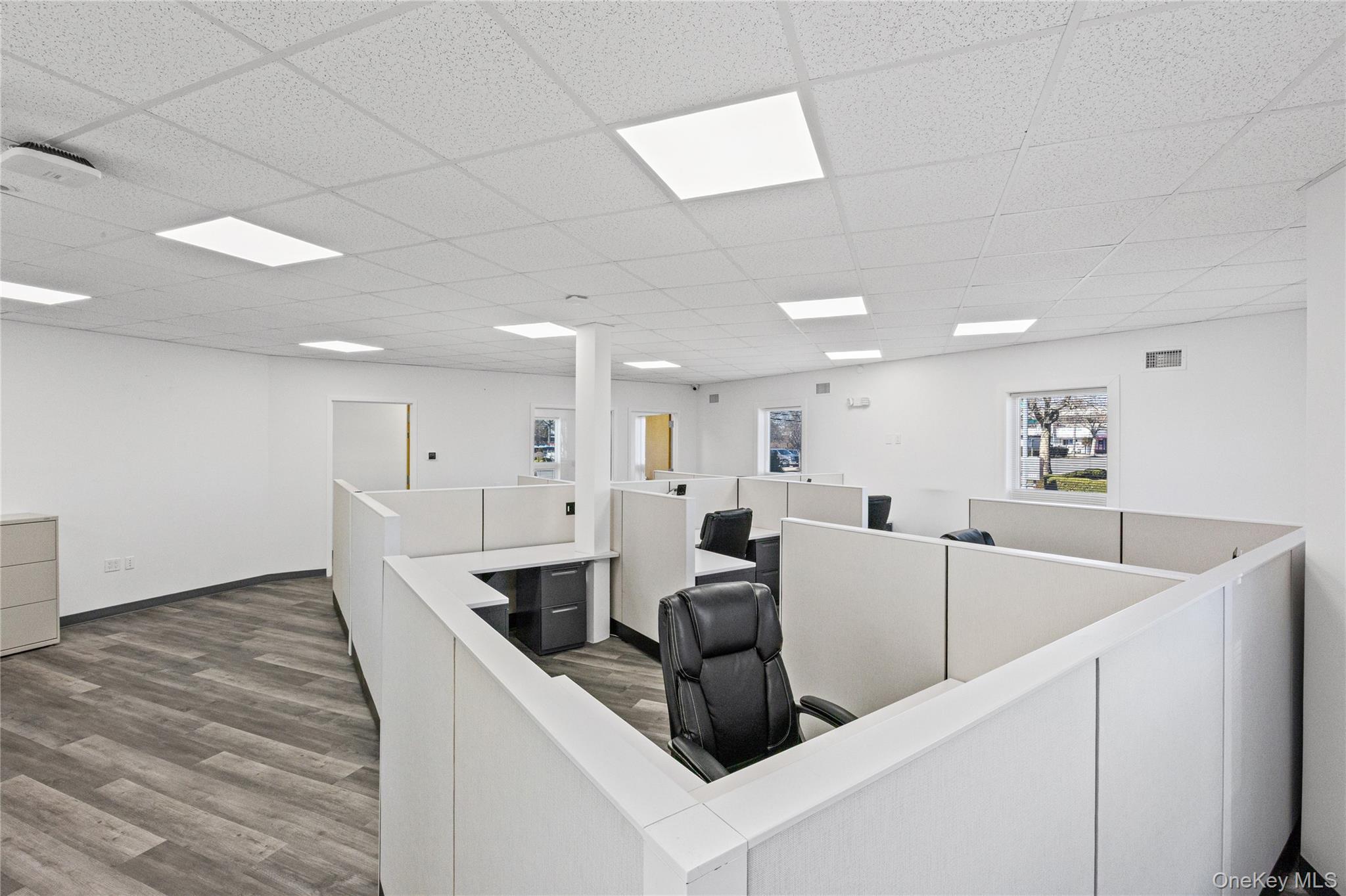965966 Property Photo 26