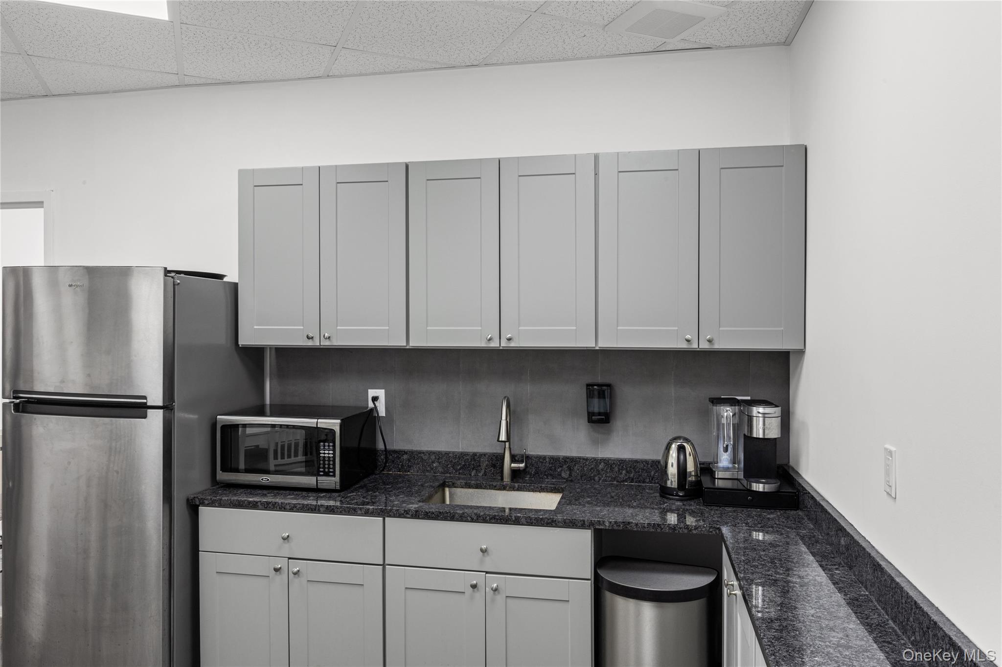 965966 Property Photo 42