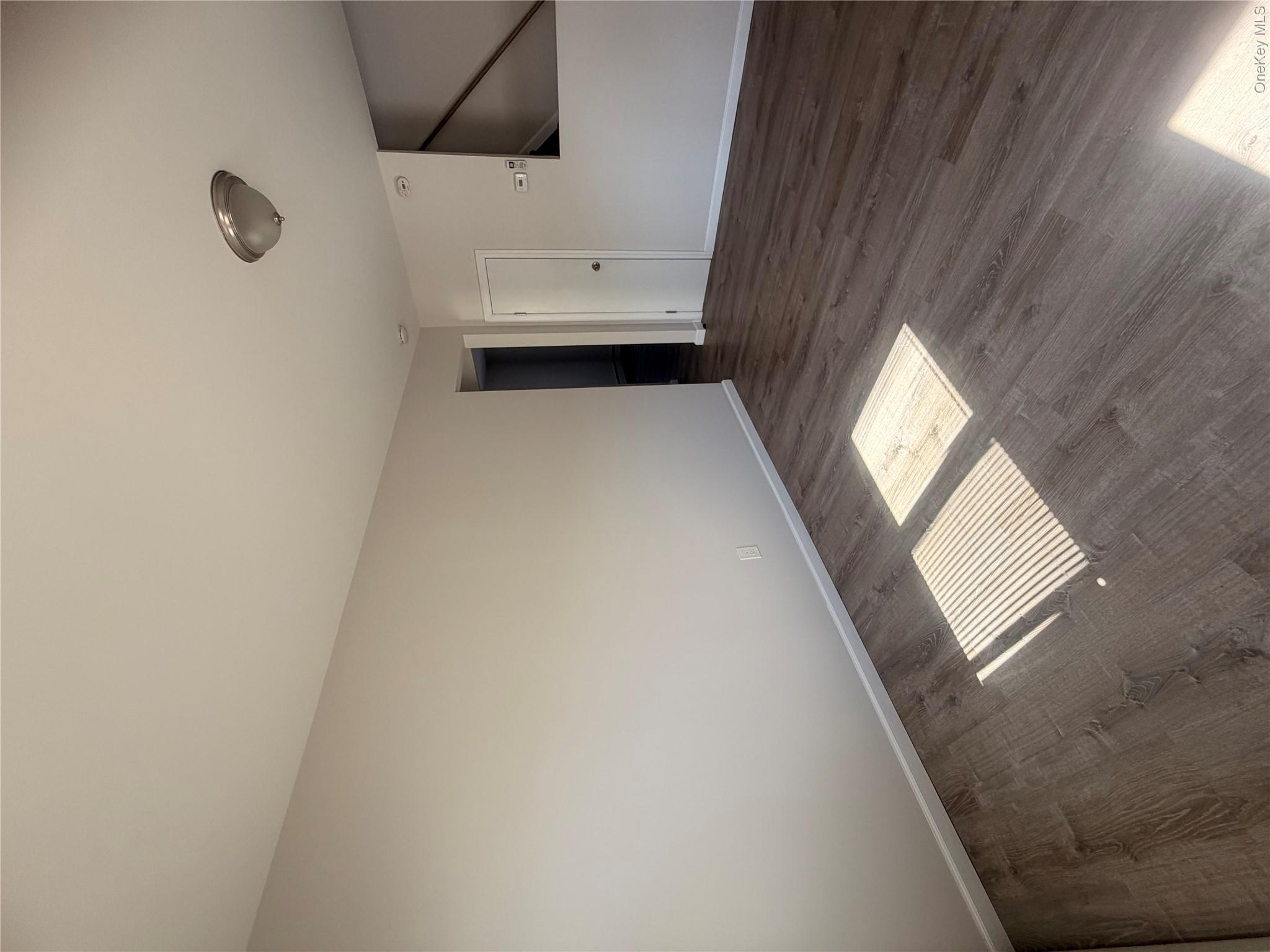 629 Lakeway Drive Property Photo 3