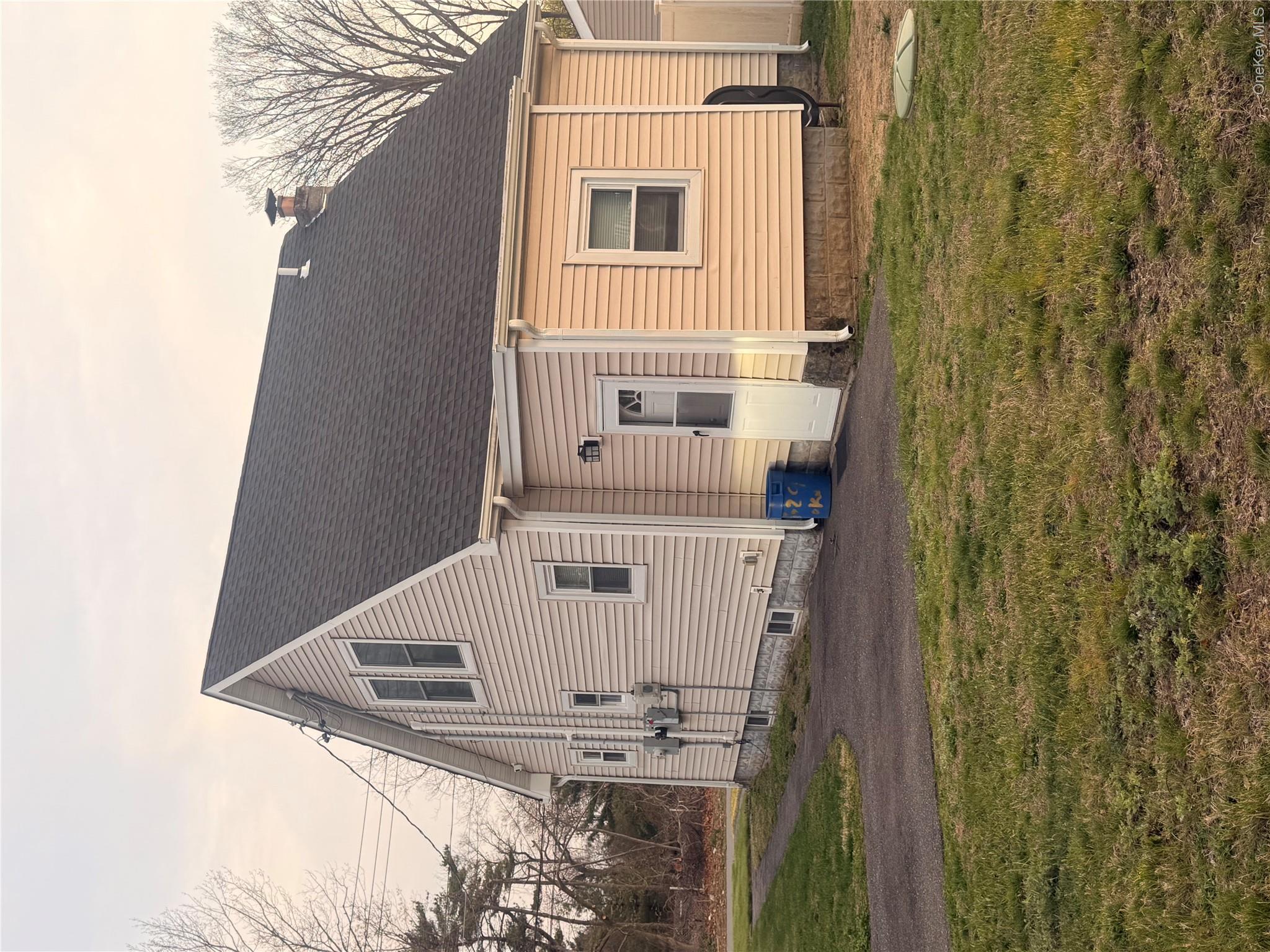 629 Lakeway Drive Property Photo 13