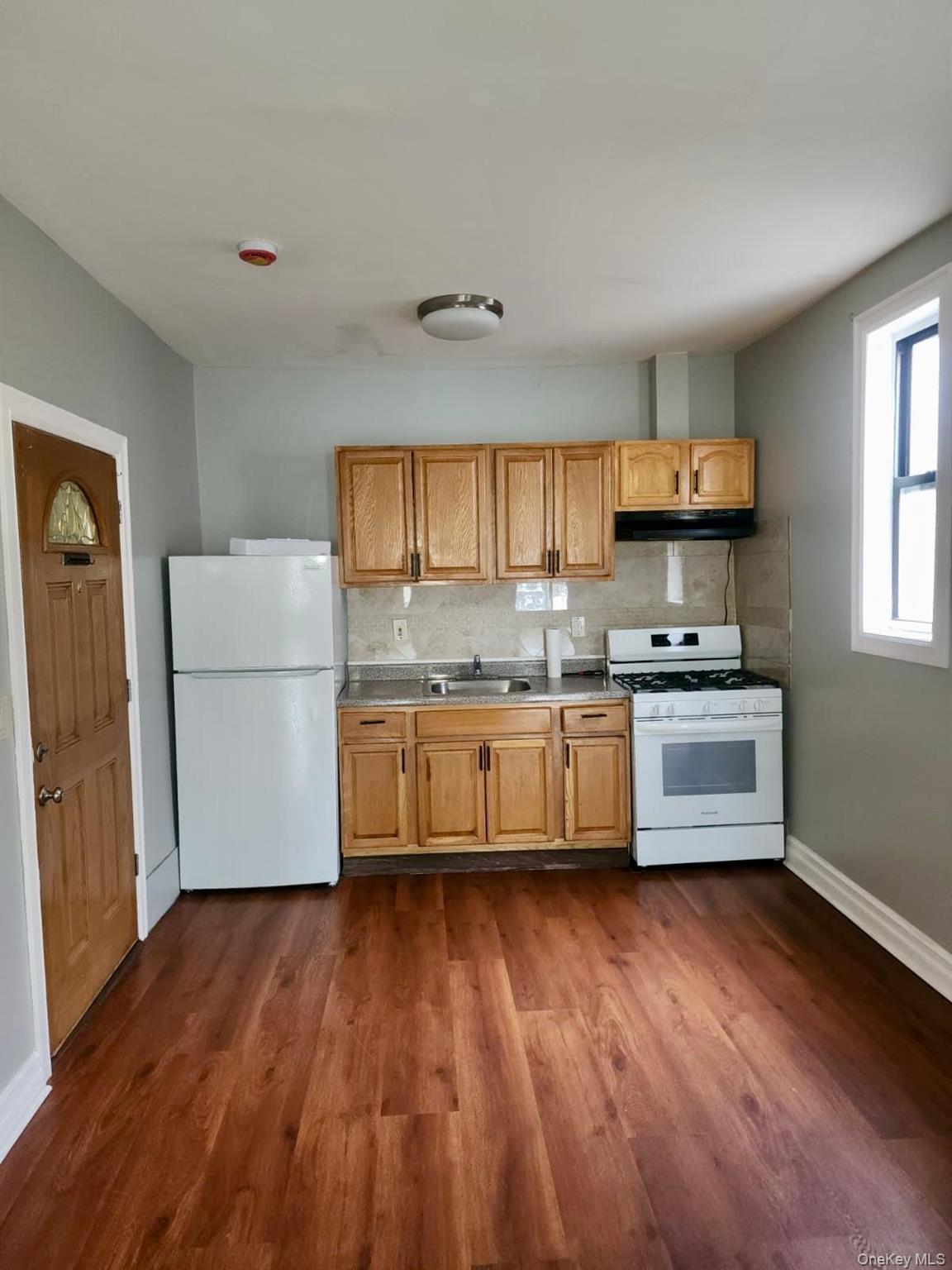 116-43 Sutphin Boulevard Property Photo 7