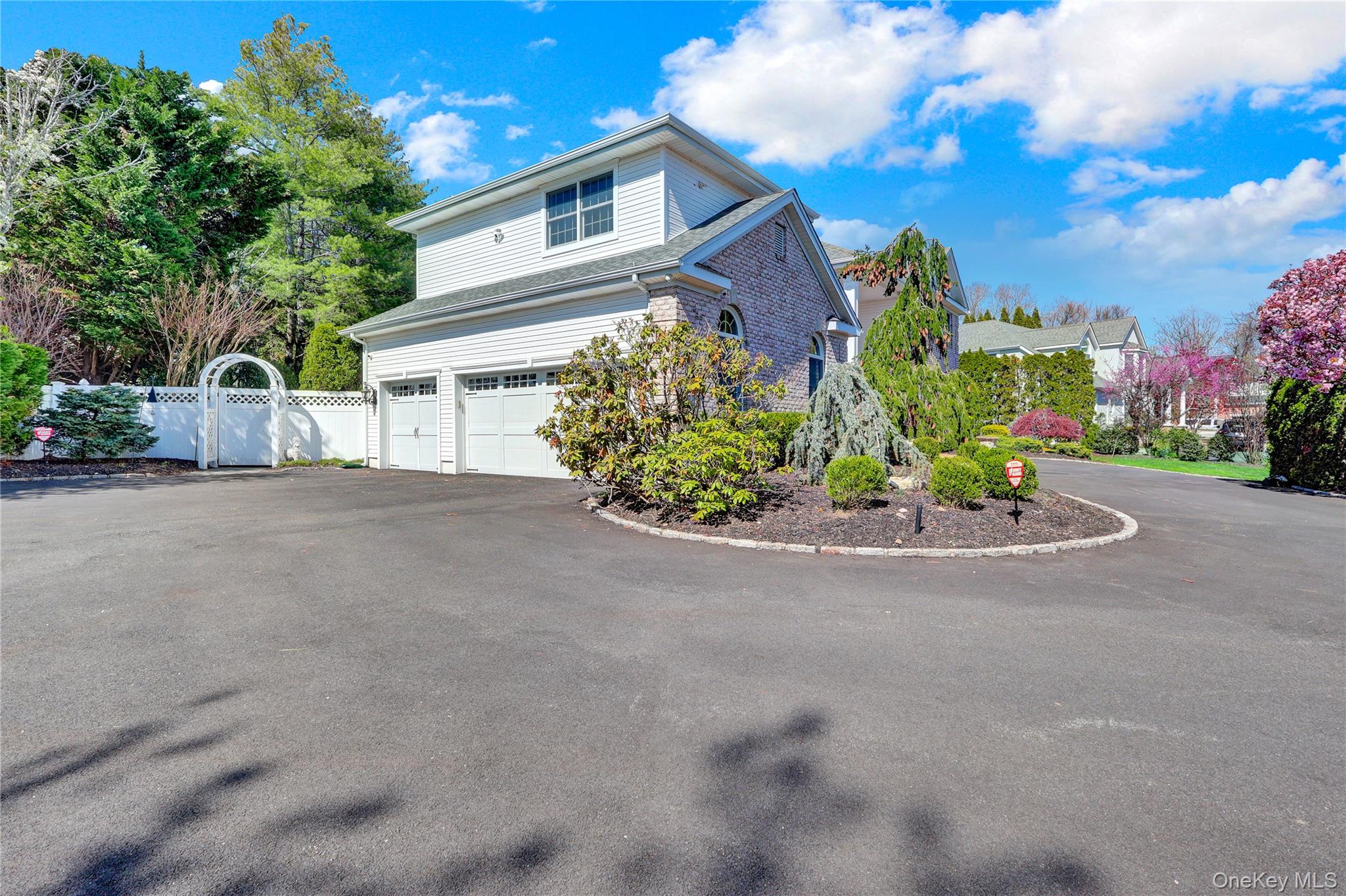 15 Pironi Court Property Photo 4