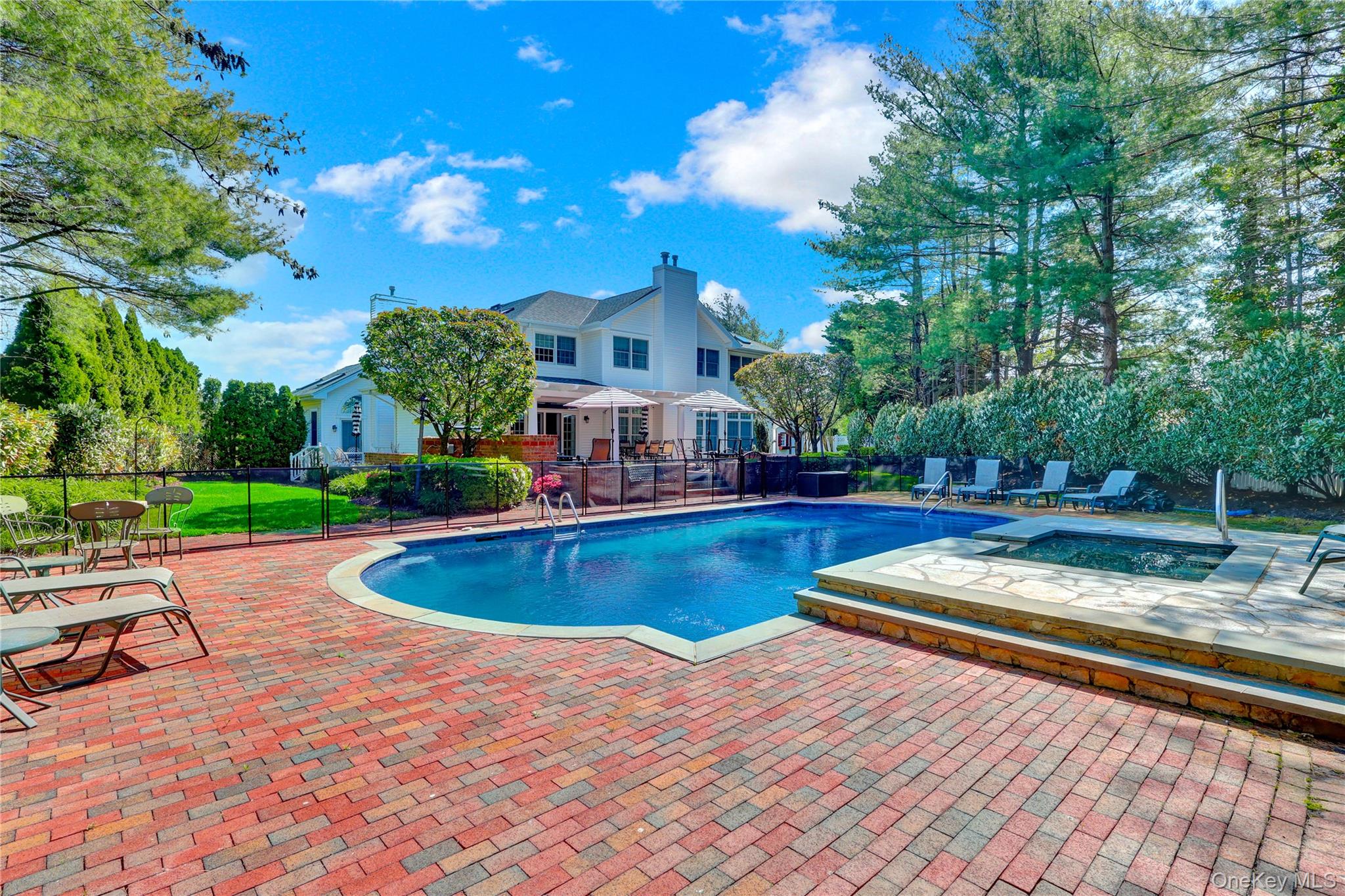 15 Pironi Court Property Photo 43
