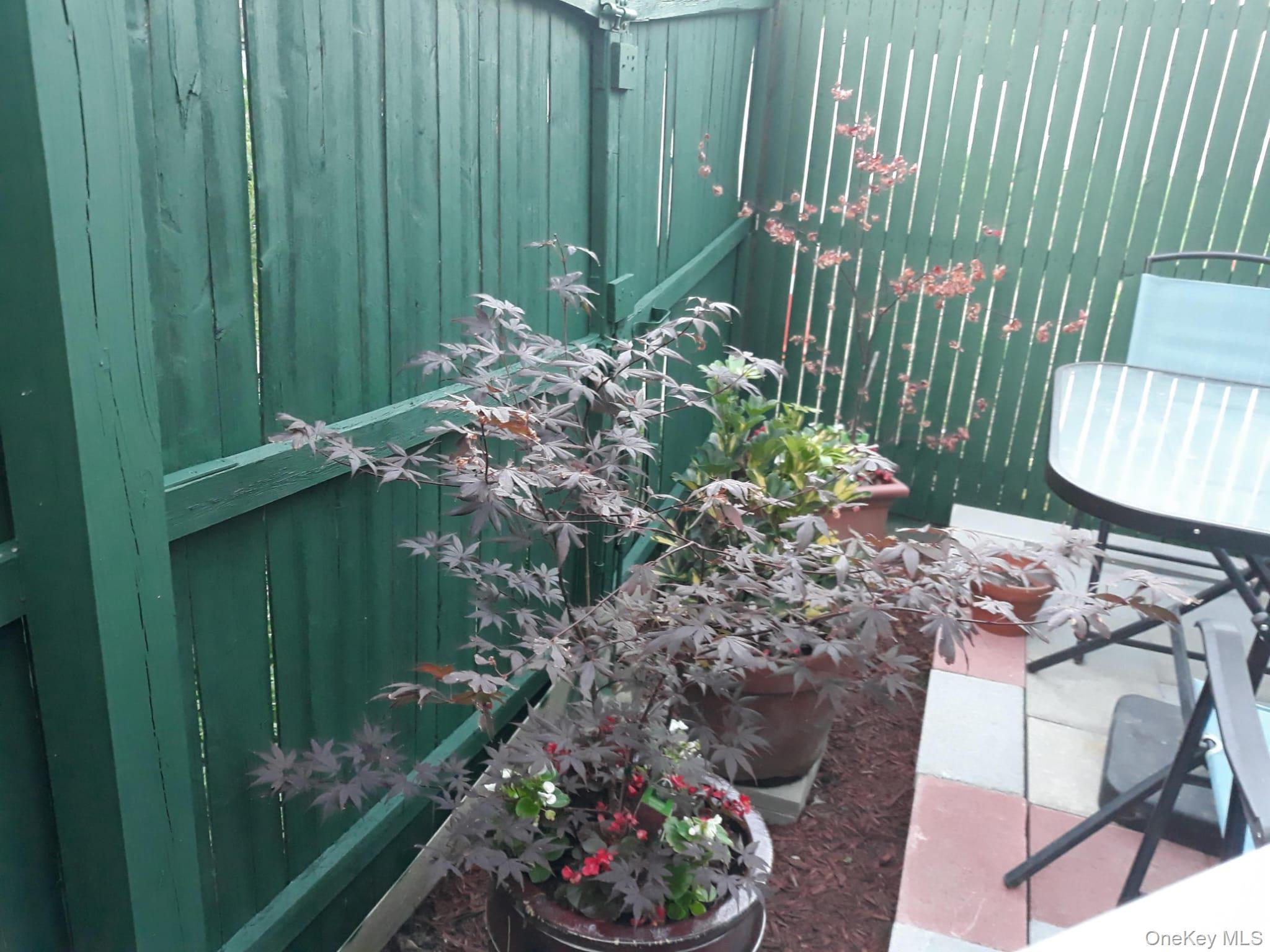 933 Tilden Street Property Photo 8