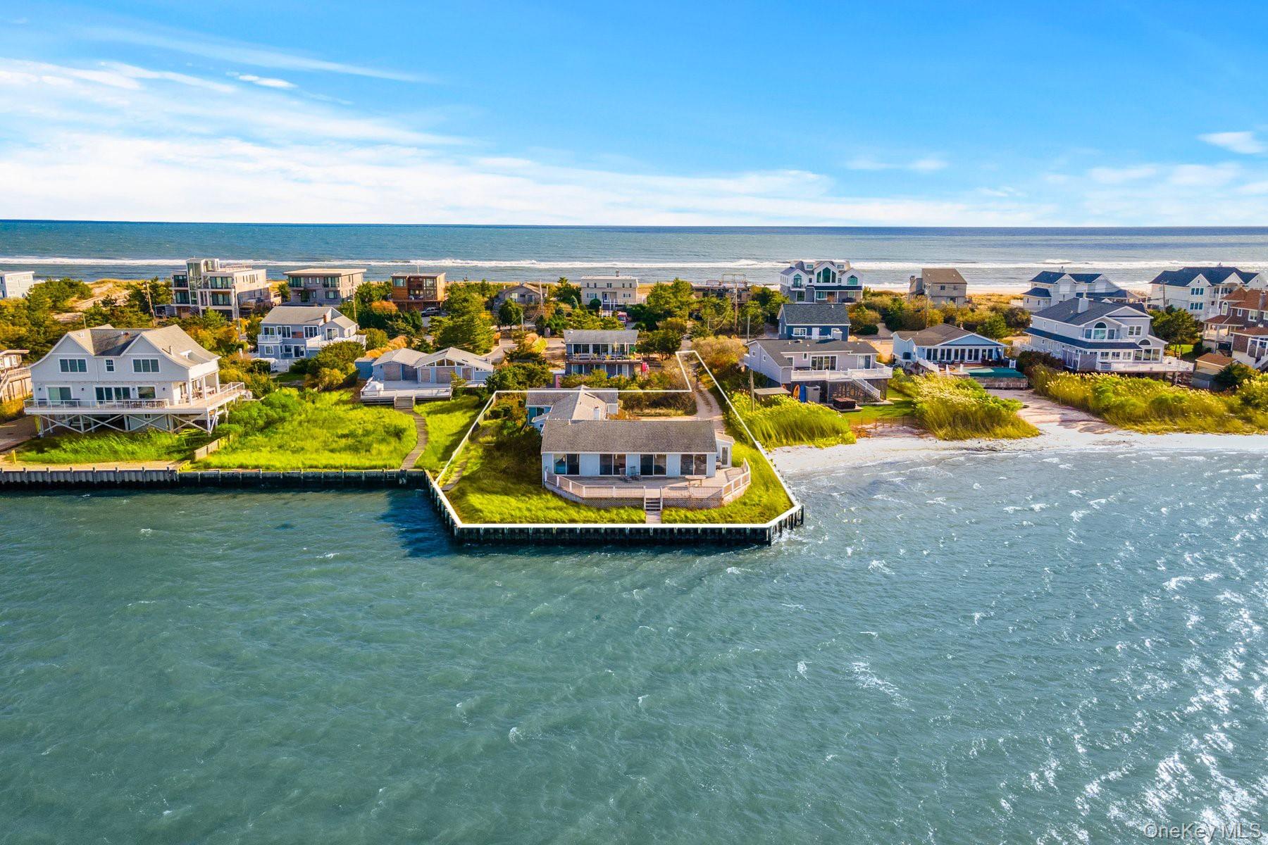 654A Dune Road Property Photo 1