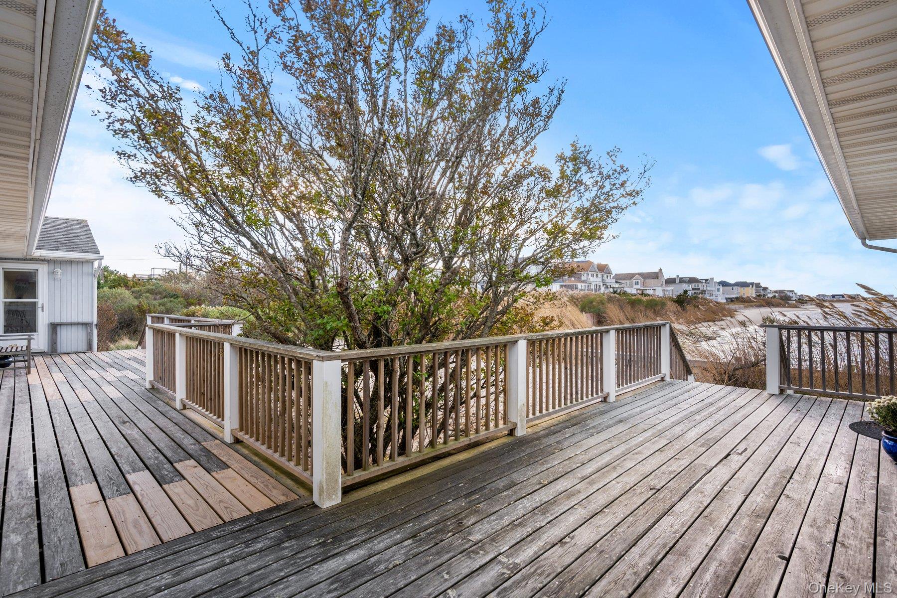 654a Dune Road Property Photo 25