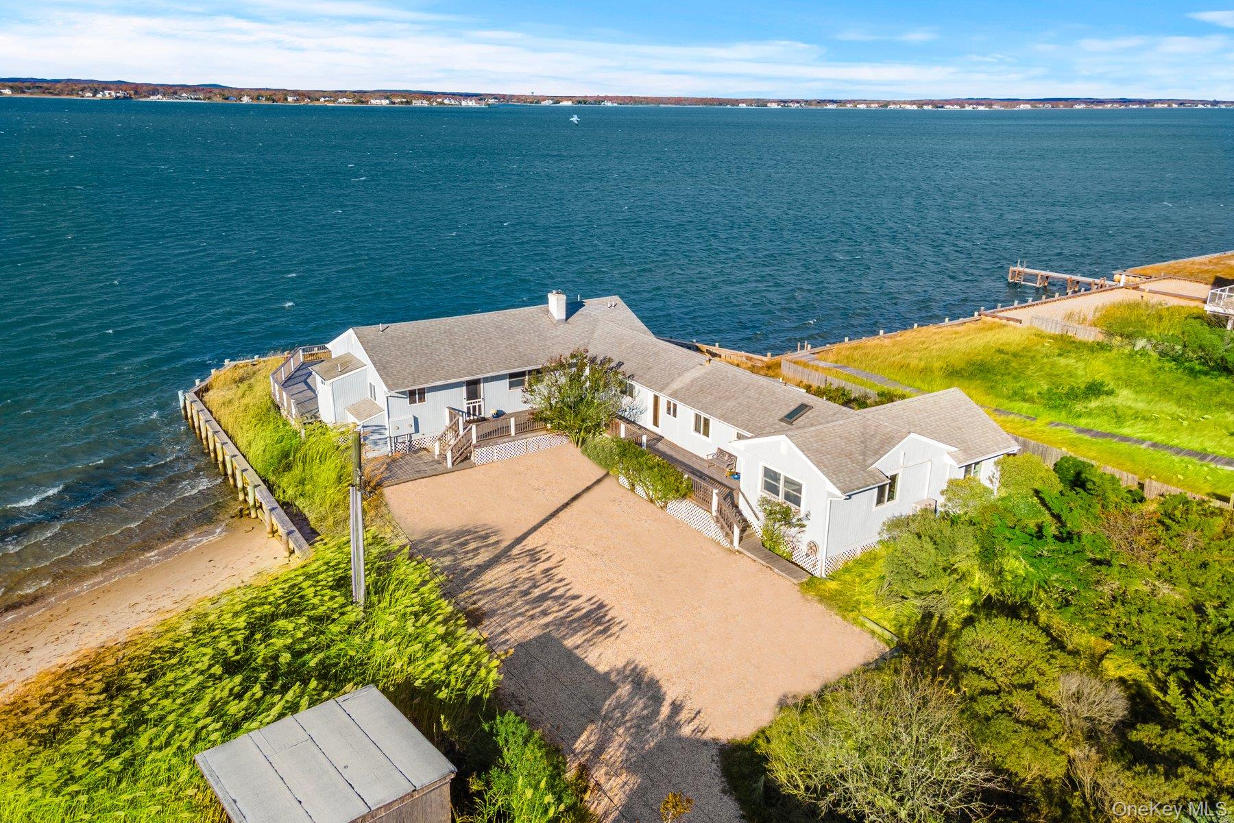 654a Dune Road Property Photo 37