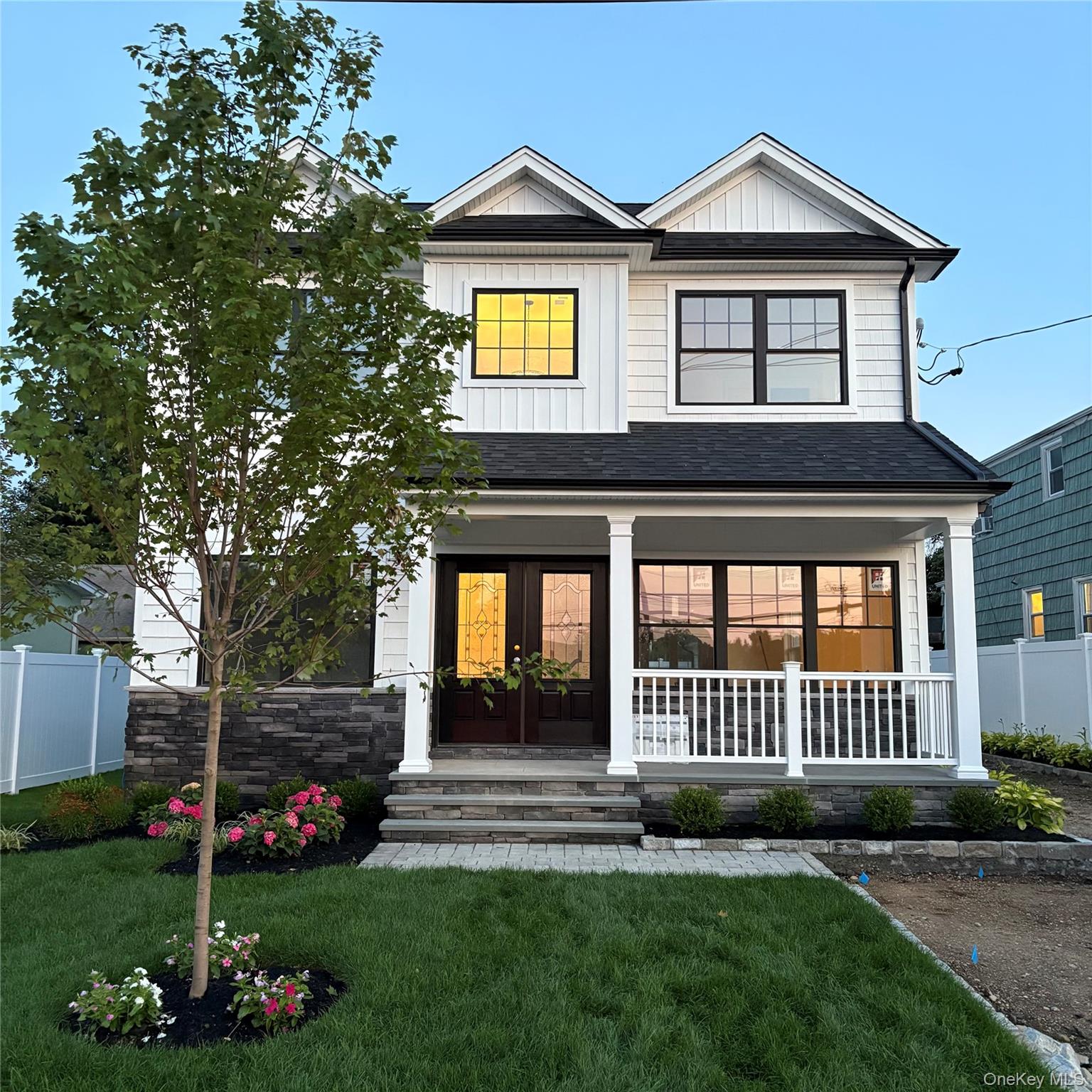51 Willis Avenue Property Photo 3