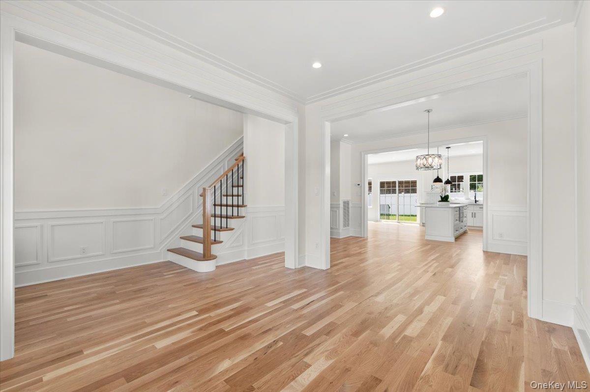 51 Willis Avenue Property Photo 7