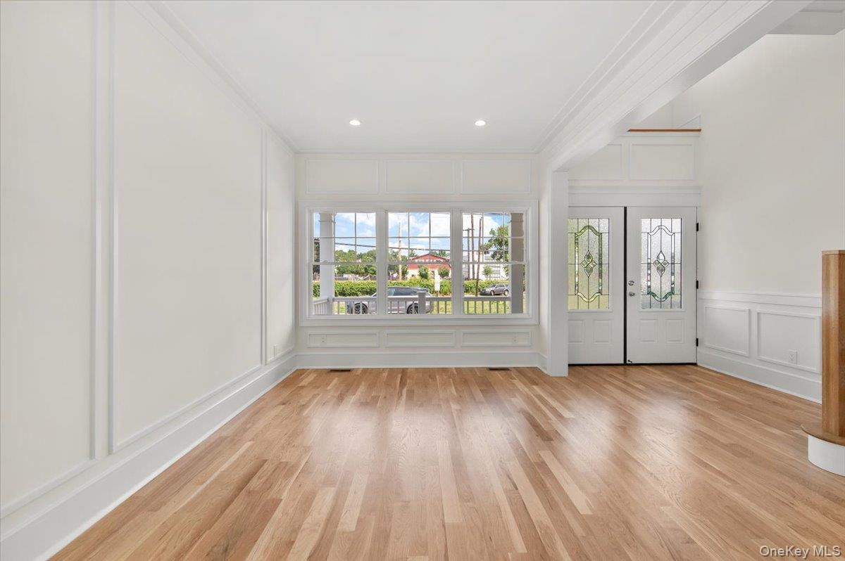 51 Willis Avenue Property Photo 10