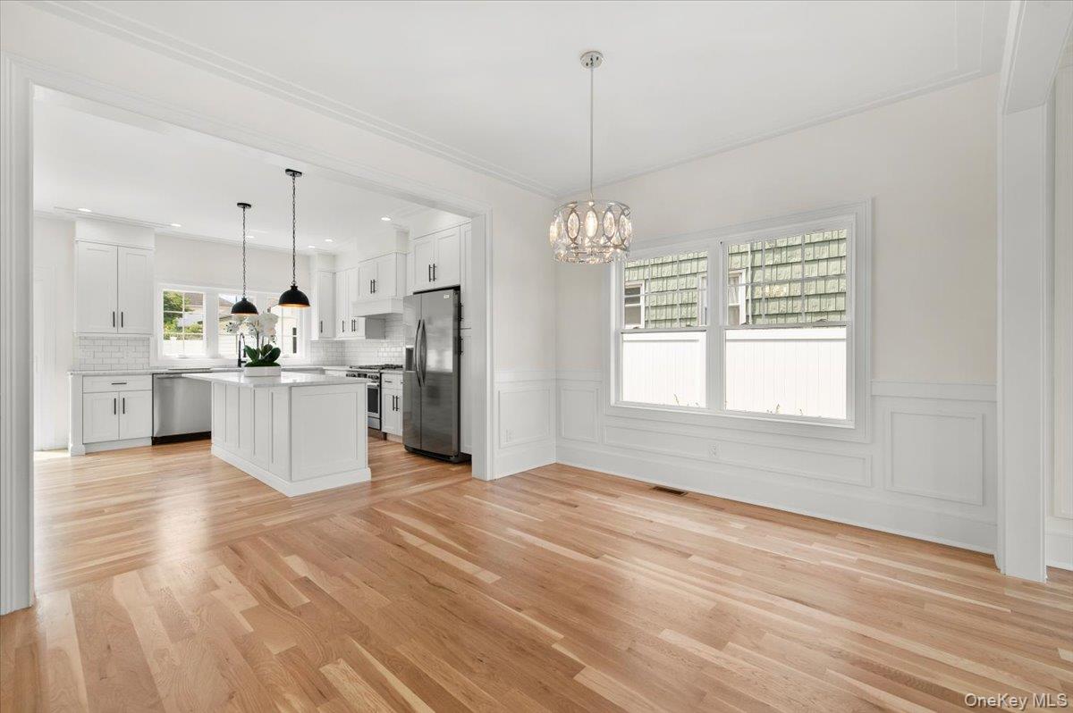 51 Willis Avenue Property Photo 11