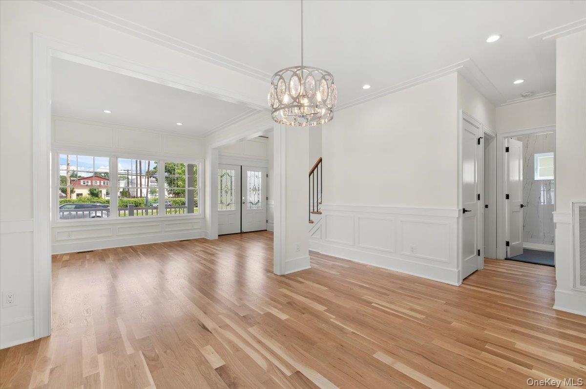 51 Willis Avenue Property Photo 13