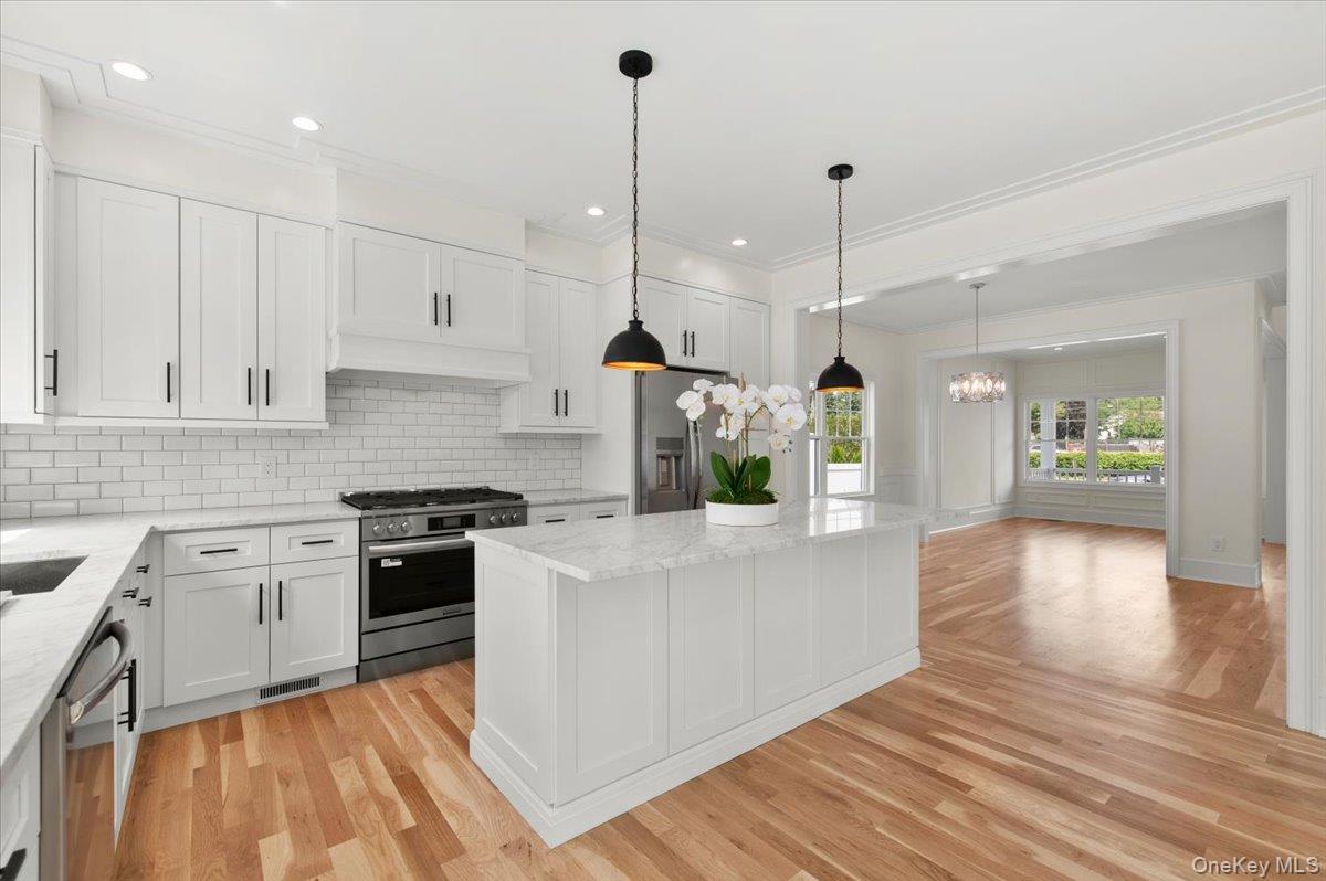 51 Willis Avenue Property Photo 18