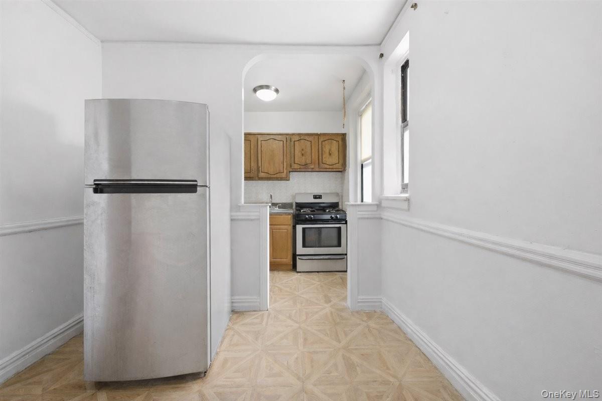 2506 Davidson Avenue 6a Property Photo 7
