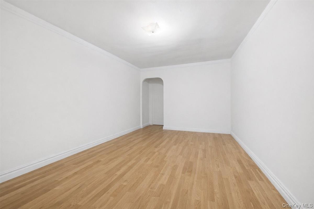 2506 Davidson Avenue 6a Property Photo 9