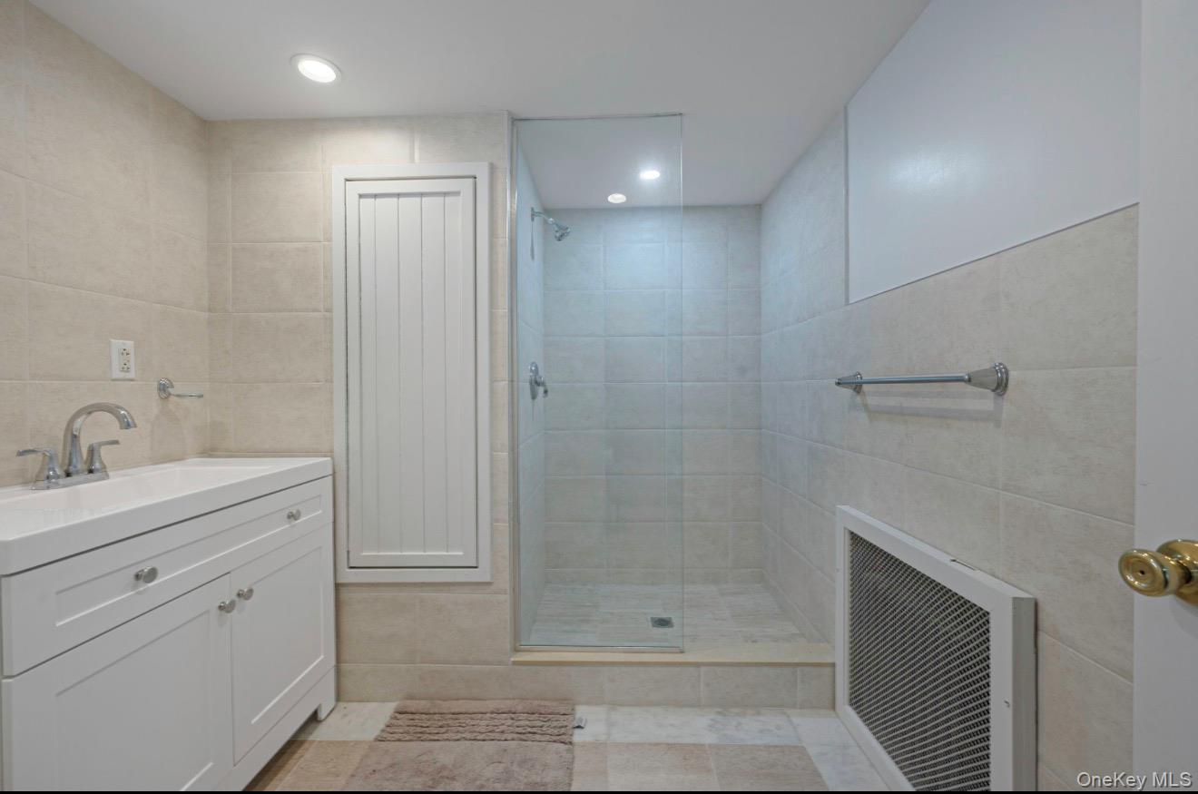74 Brookline Avenue Property Photo 20