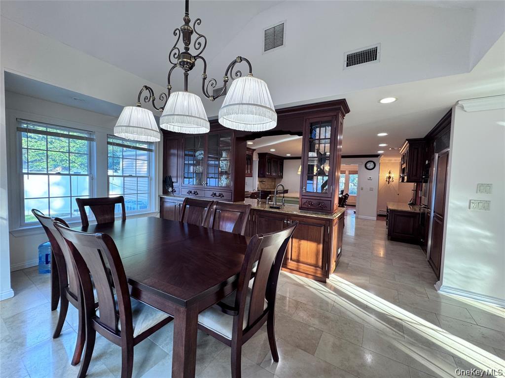 35 Moss Lane Property Photo 13