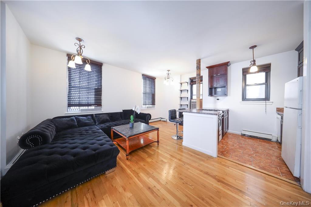 2090 Madison Avenue 4d Property Photo 4