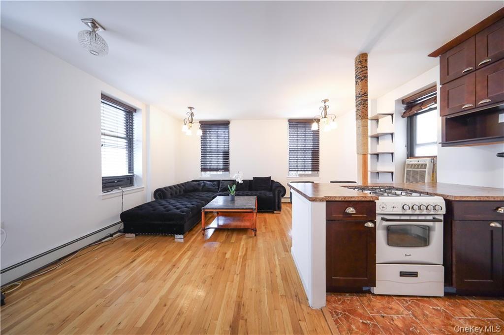 2090 Madison Avenue 4d Property Photo 6