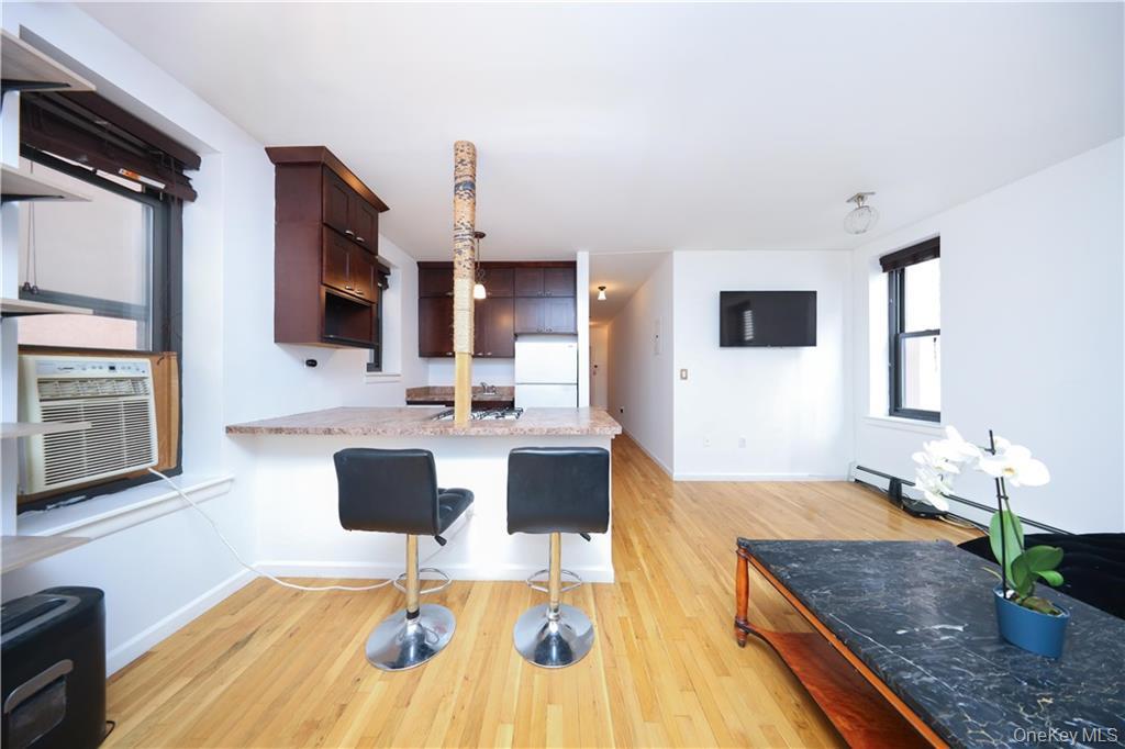 2090 Madison Avenue 4d Property Photo 8