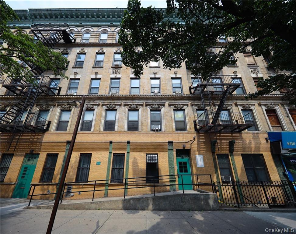 2090 Madison Avenue 4d Property Photo 19