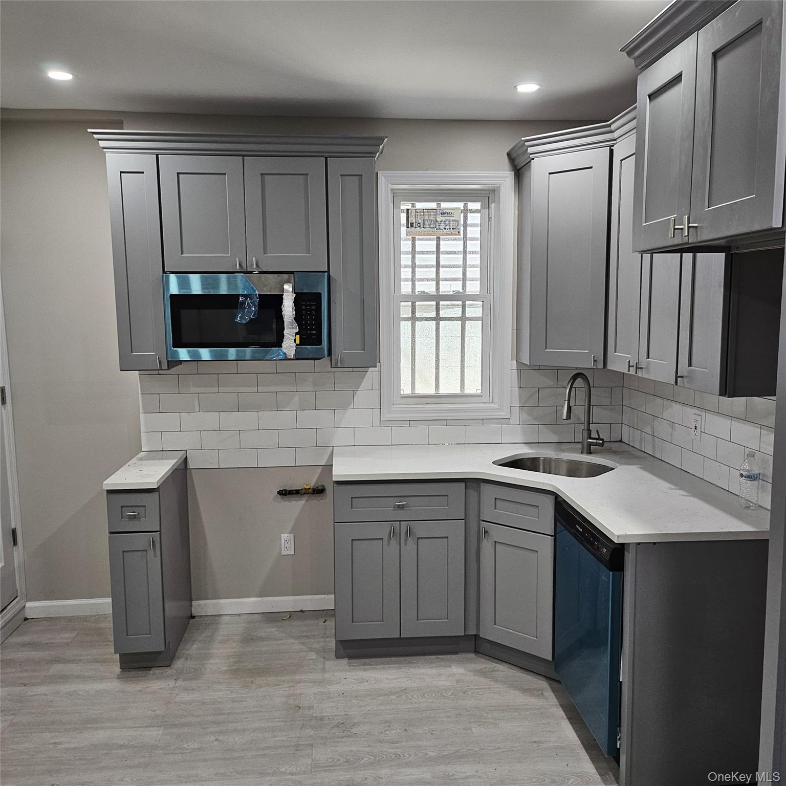 576 Linden Boulevard Property Photo 6