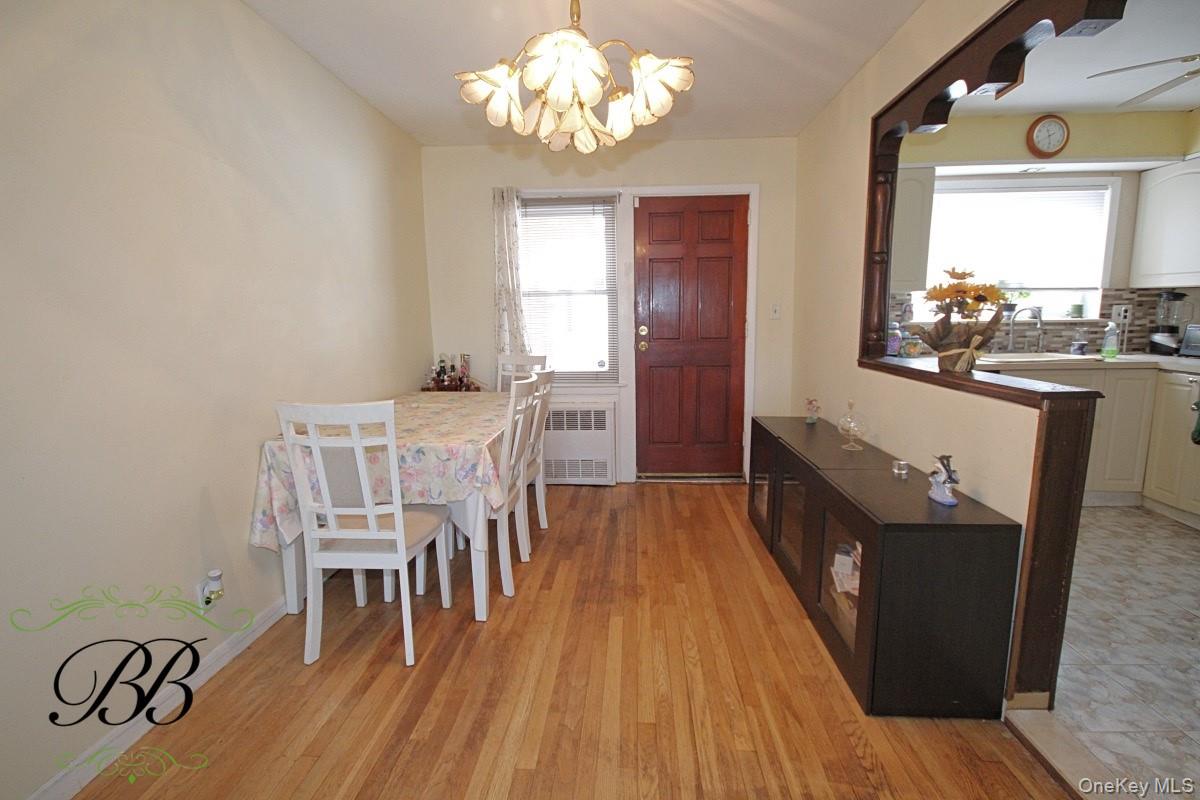 2534 Ralph Avenue Property Photo 7