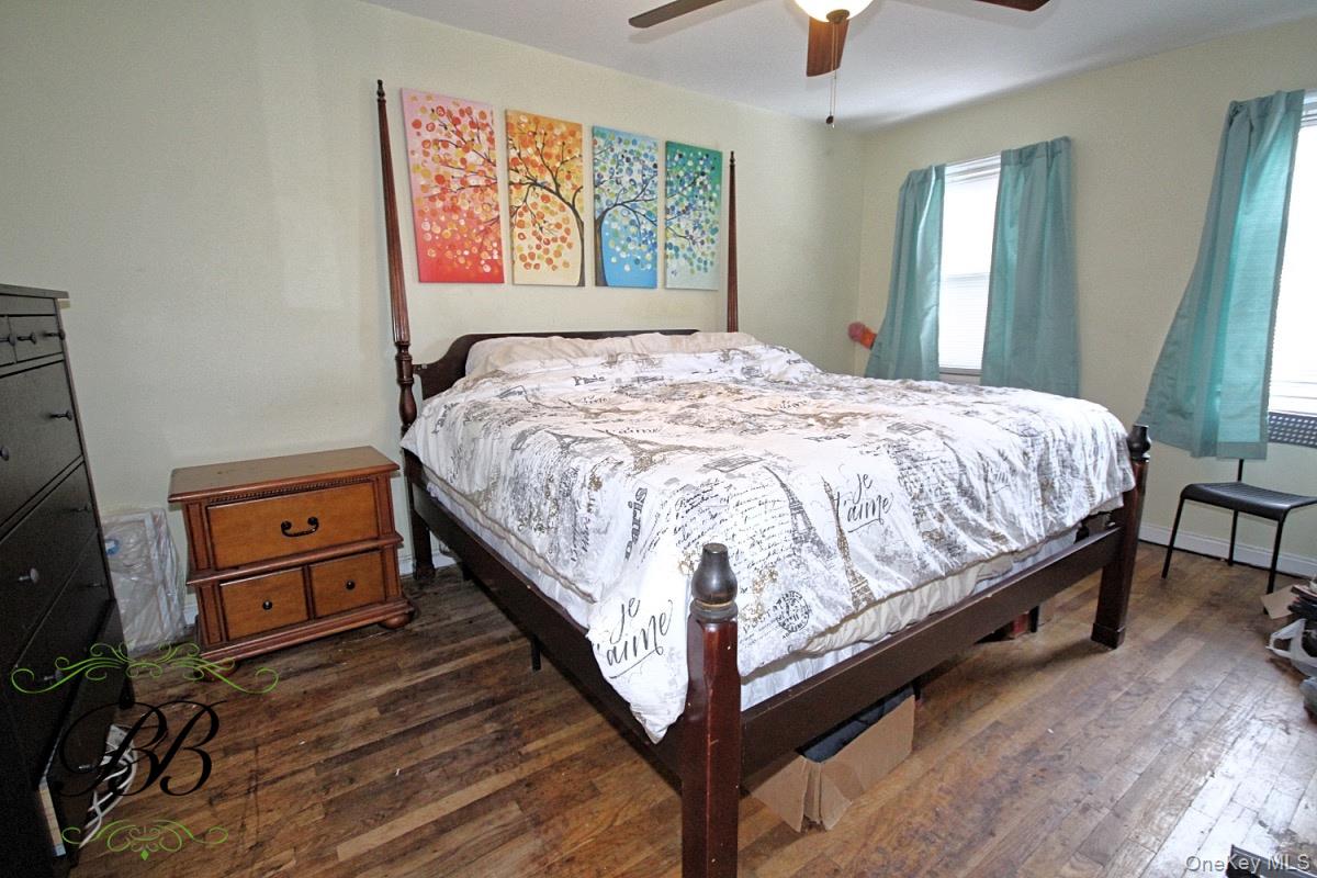 2534 Ralph Avenue Property Photo 9