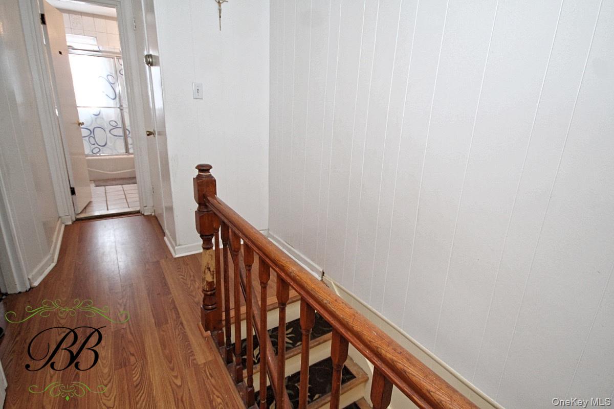 2534 Ralph Avenue Property Photo 12