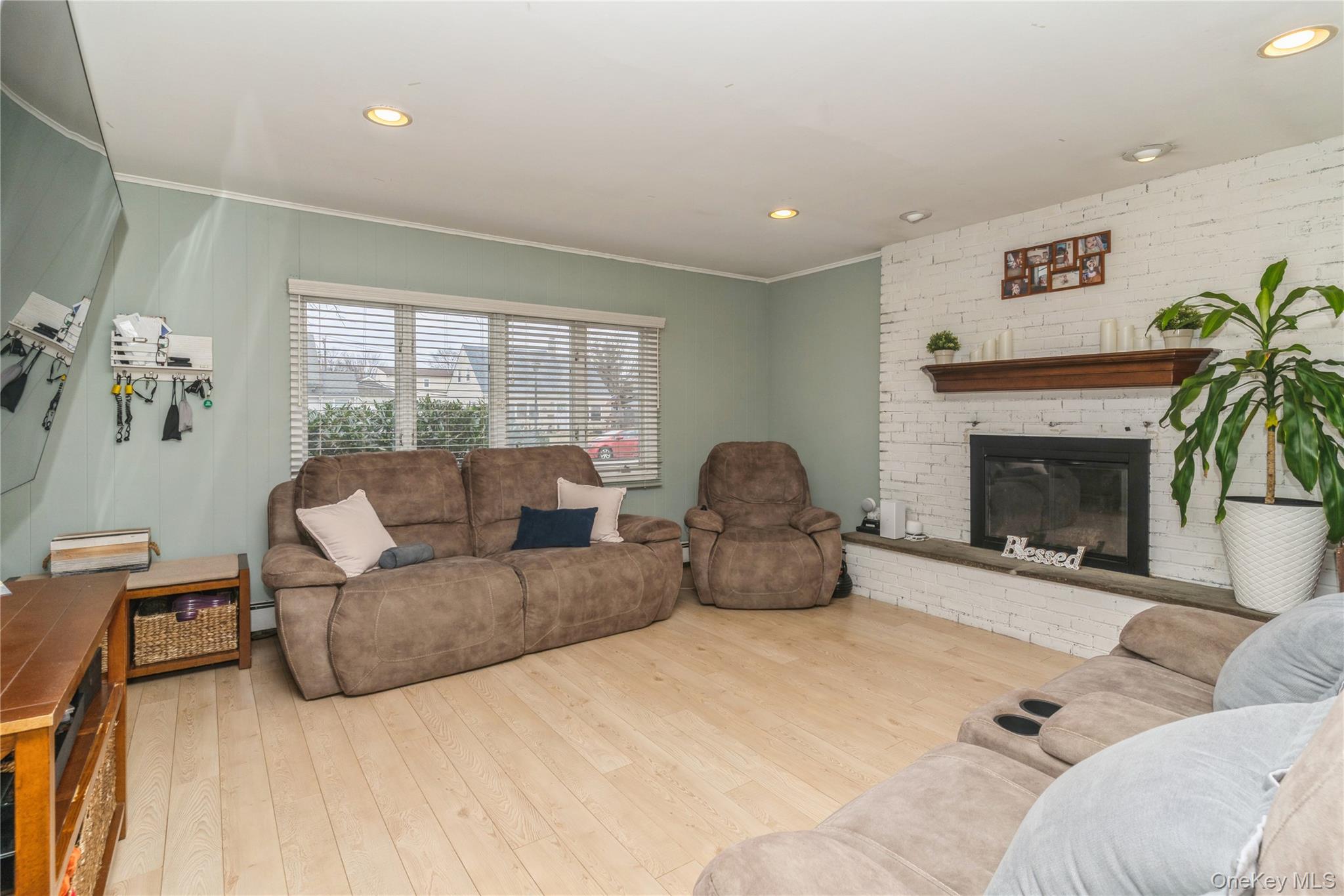 20 Peacock Lane Property Photo 5