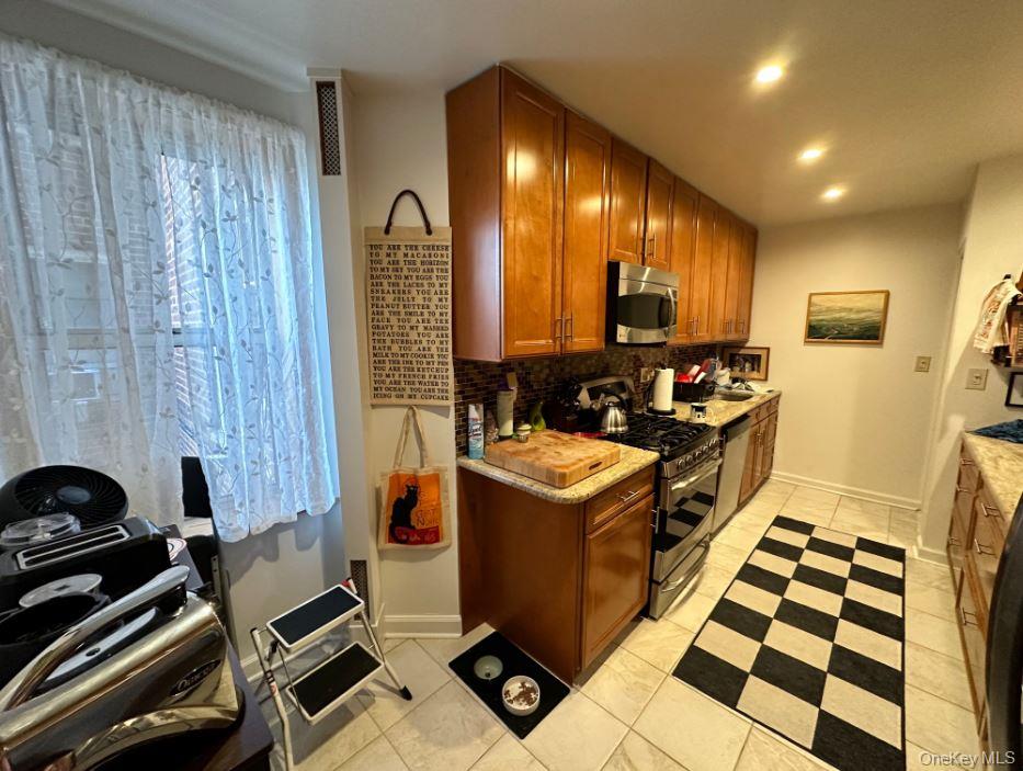 3299 Cambridge Avenue 3e Property Photo 7