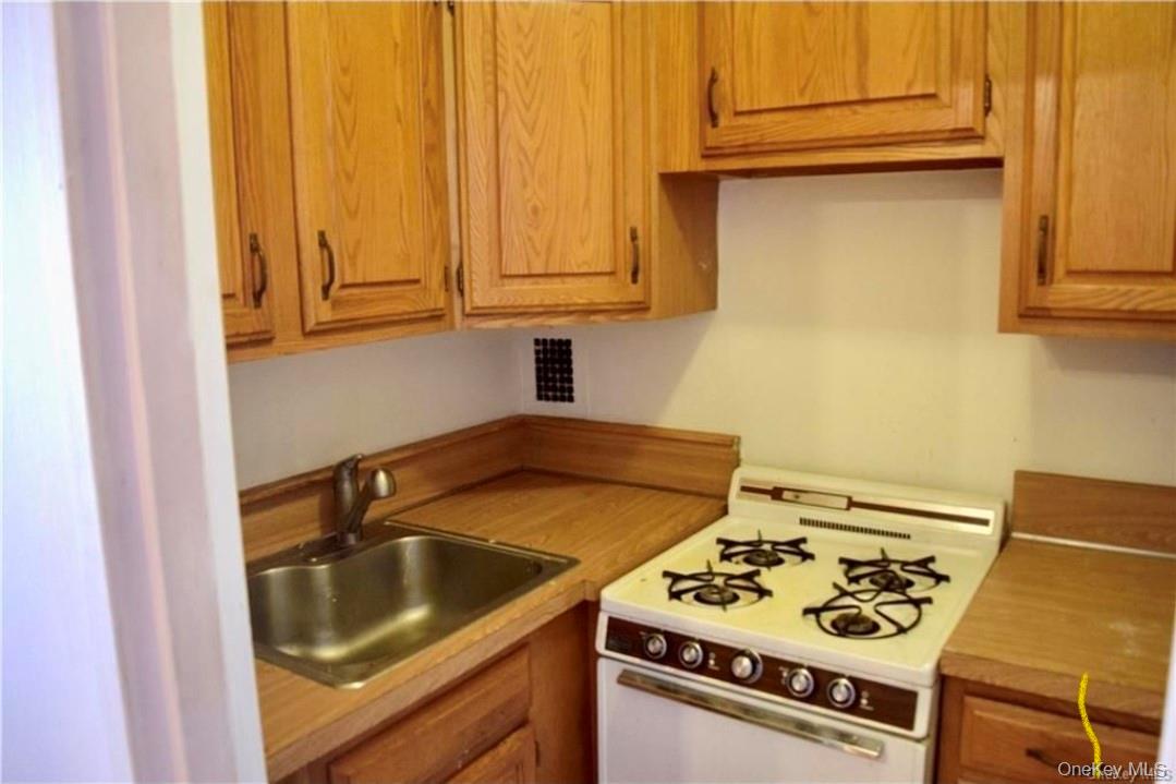 333 Bronx River Road 707 Property Photo 6