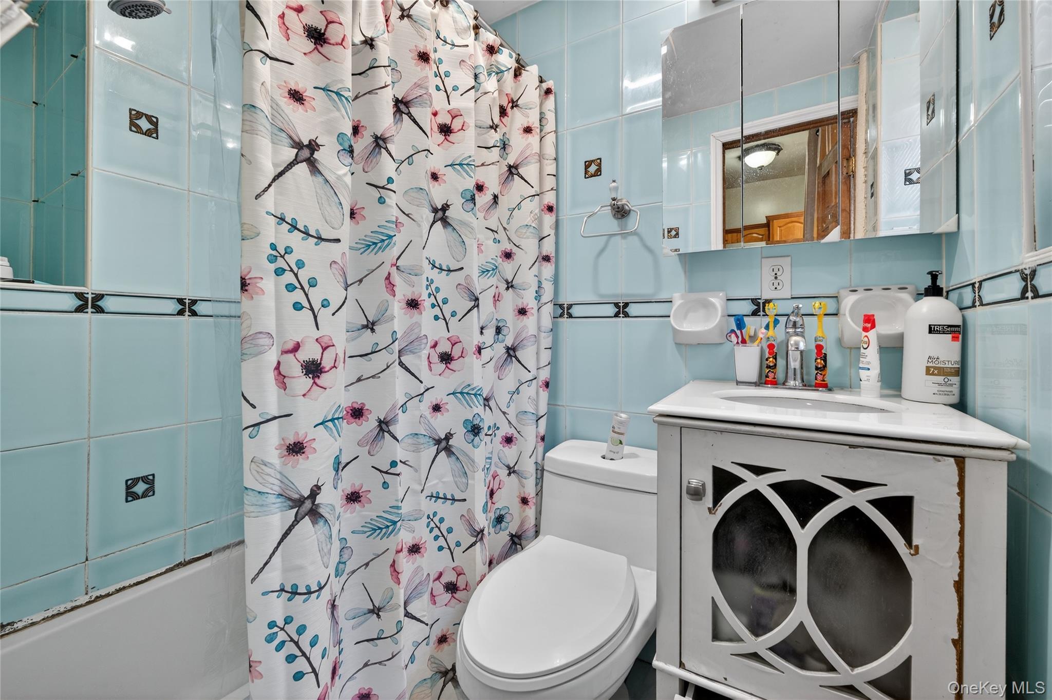 1434 Greene Avenue Property Photo 22