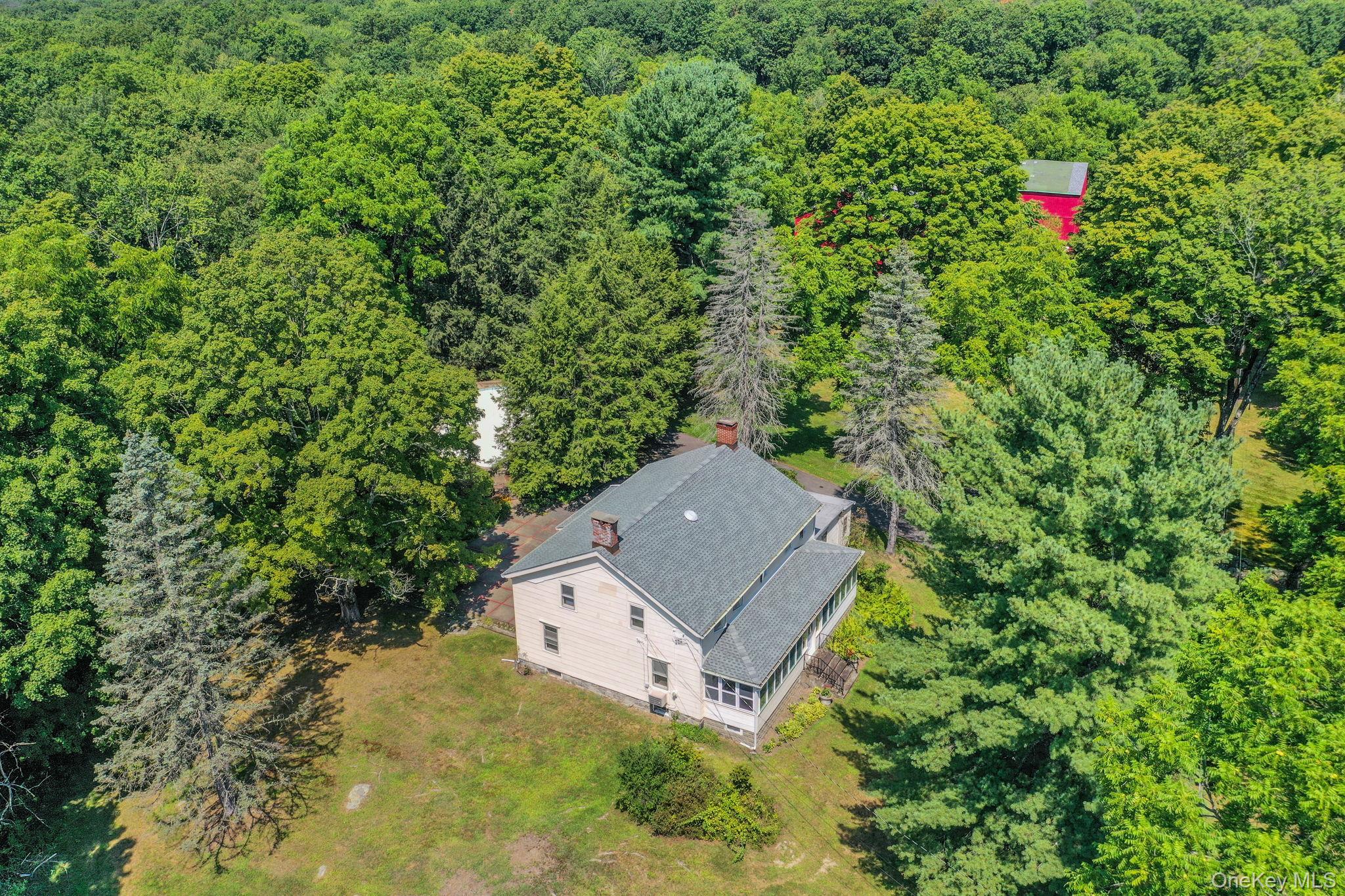 441 N Ohioville Road Property Photo 2