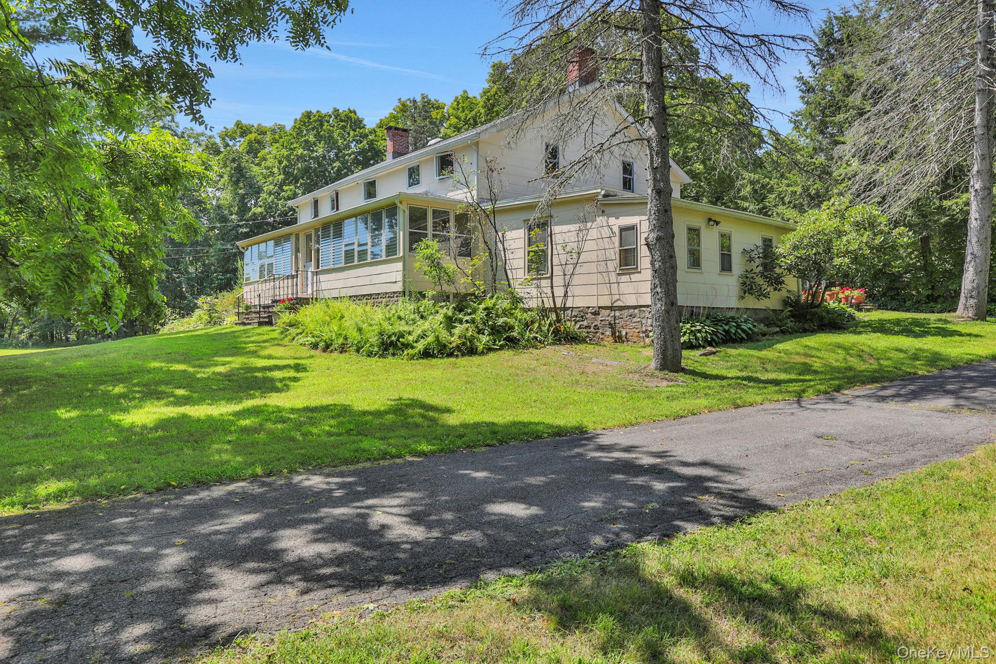 441 N Ohioville Road Property Photo 5