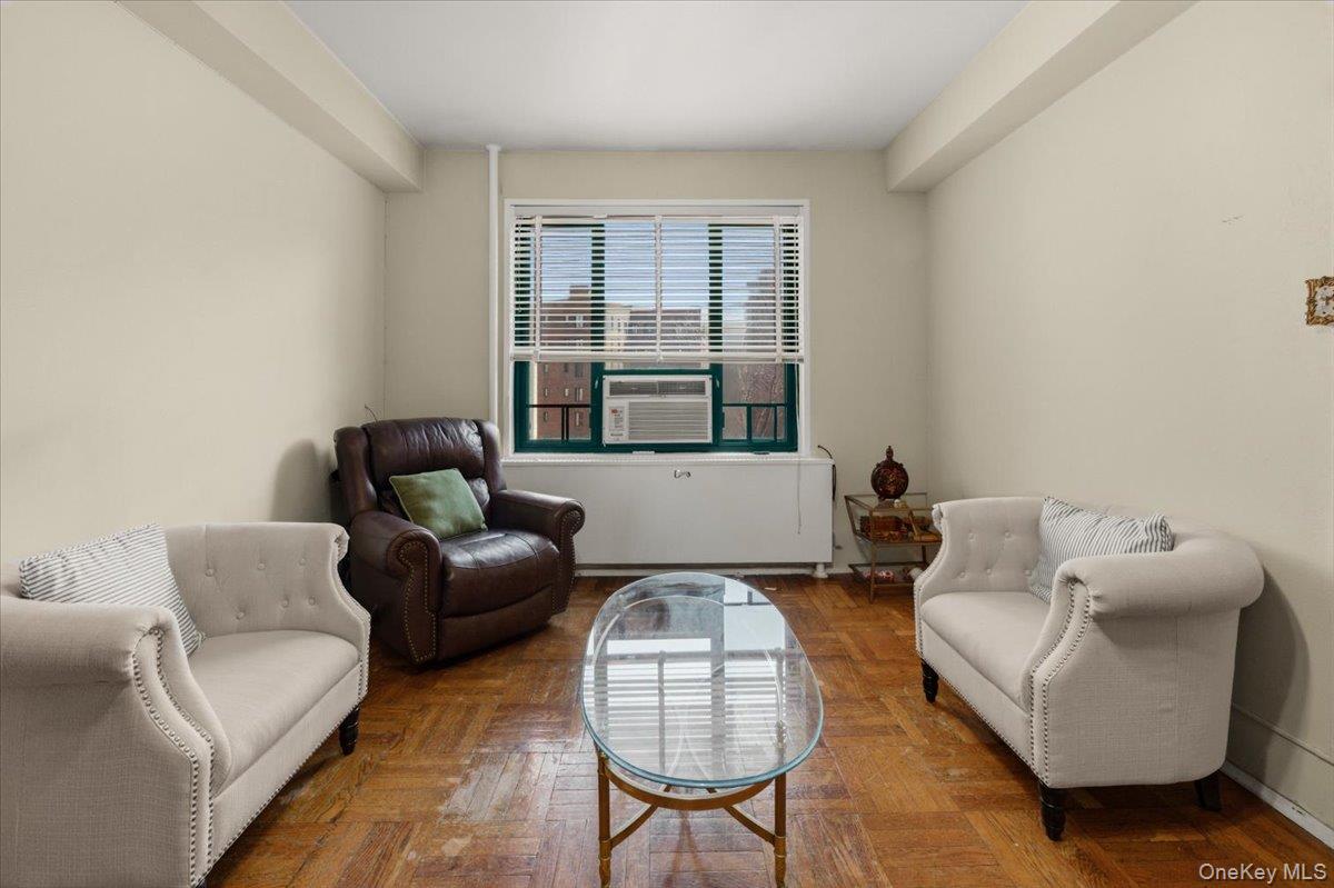 1503 Metropolitan Avenue 5a Property Photo 2