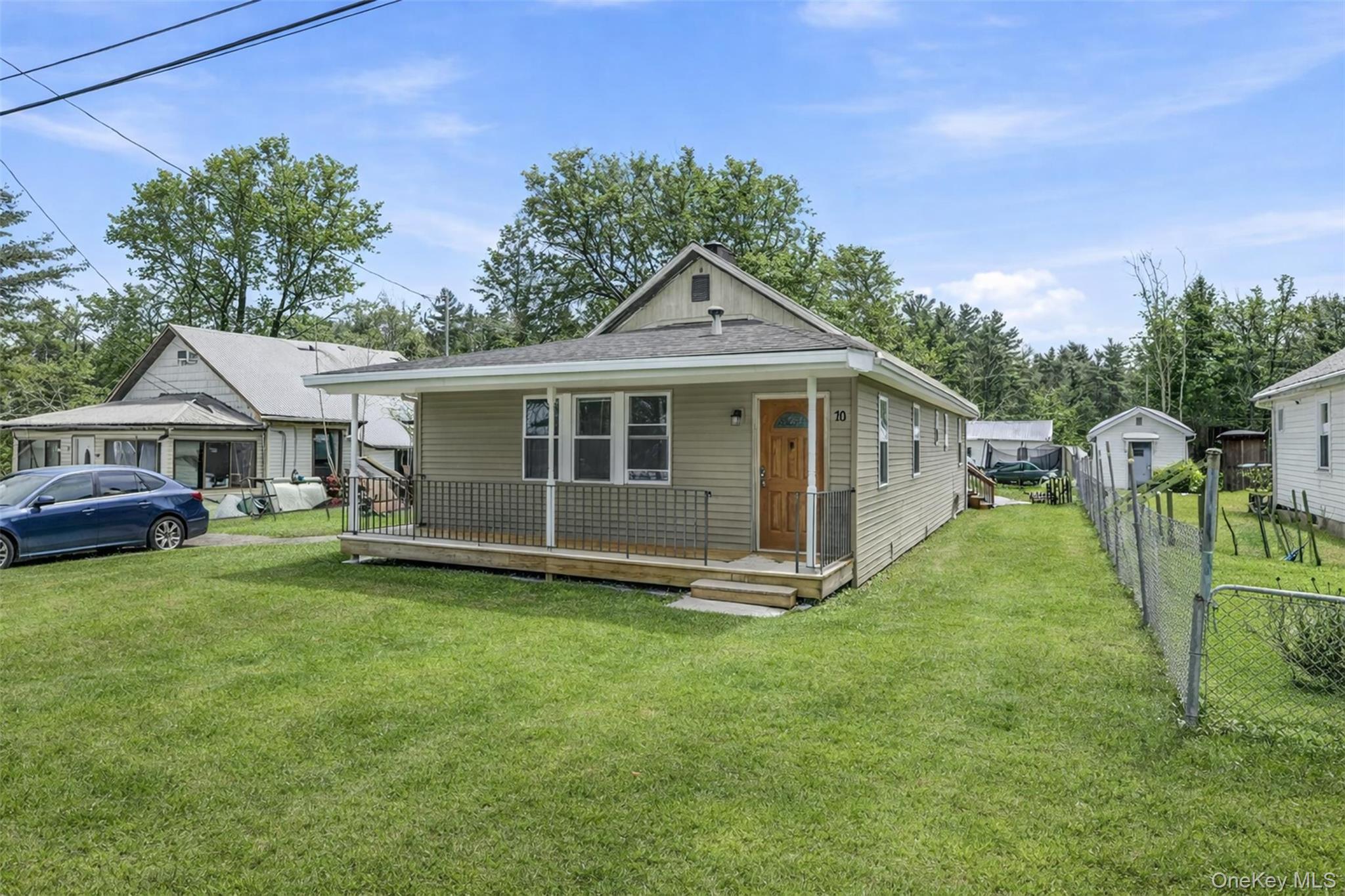 10 Maple Avenue Property Photo 1