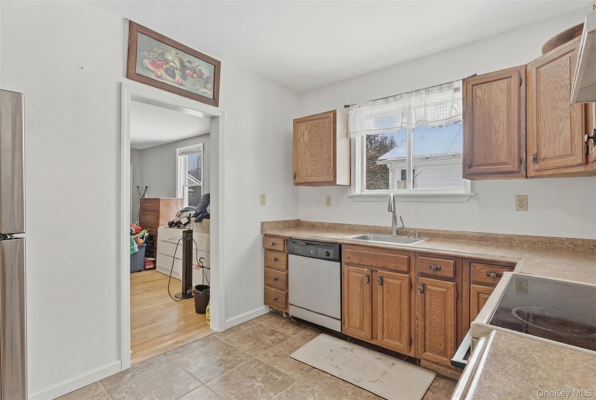 10 Maple Avenue Property Photo 5