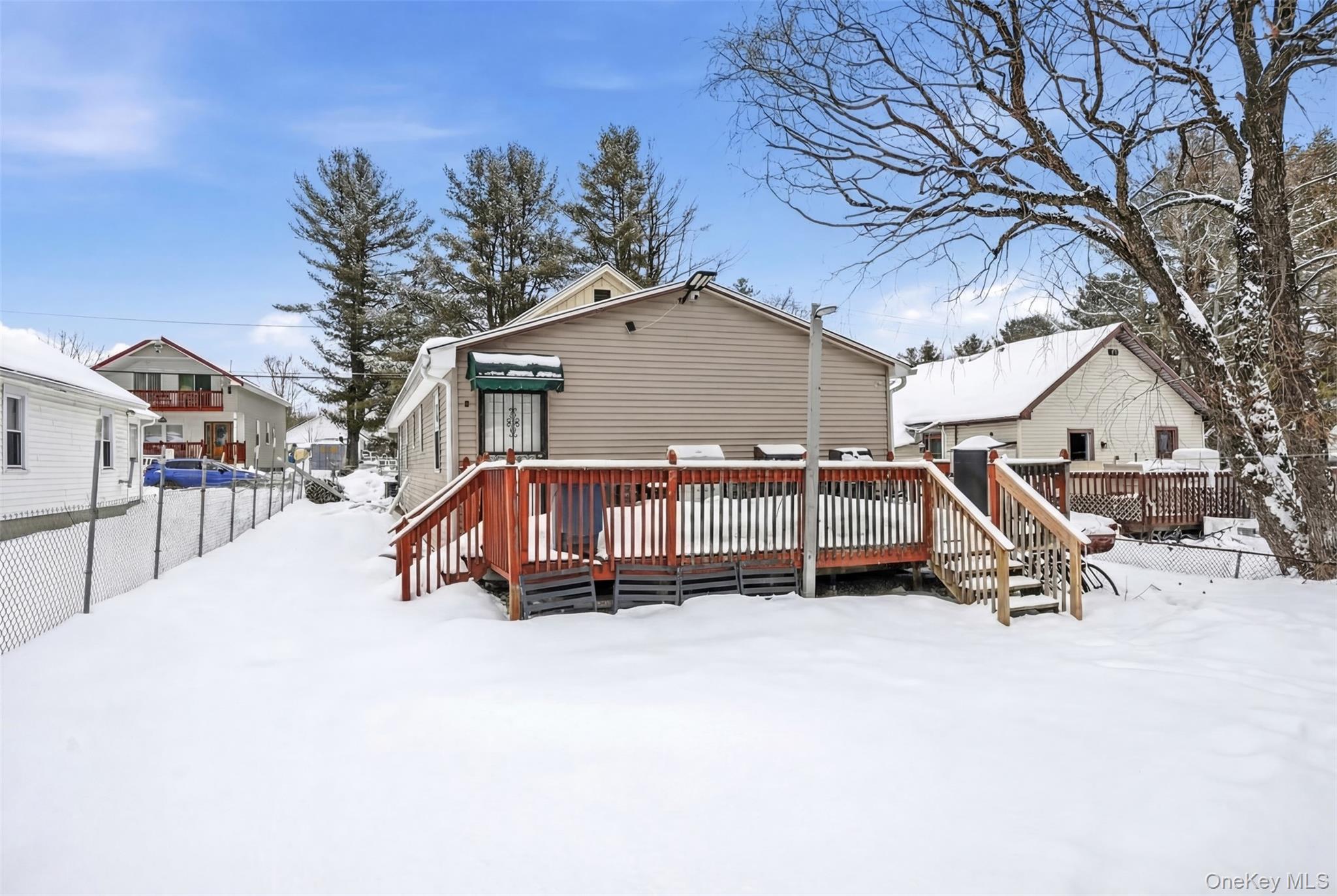 10 Maple Avenue Property Photo 18