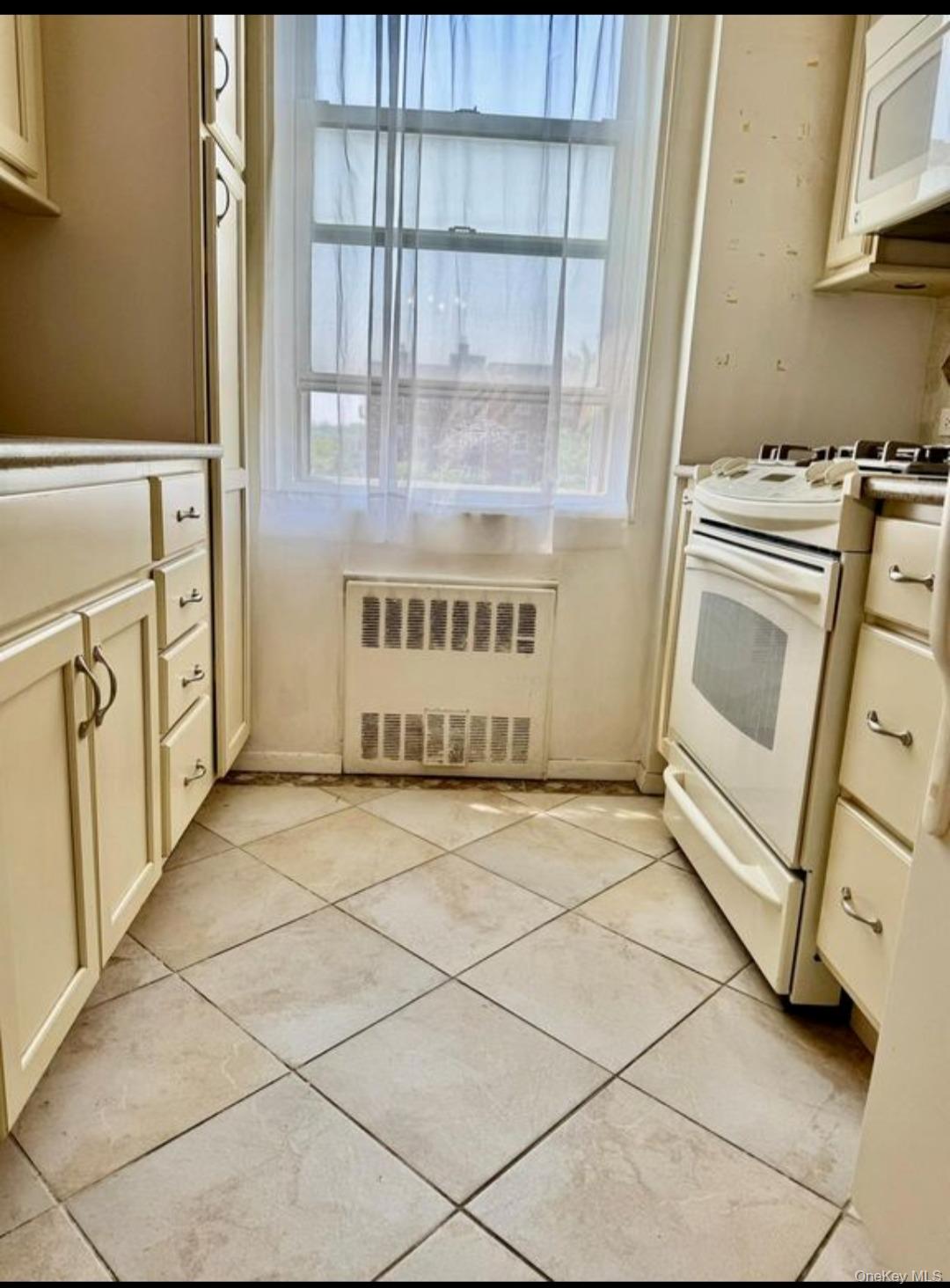 6300 Riverdale Avenue 5c Property Photo 11
