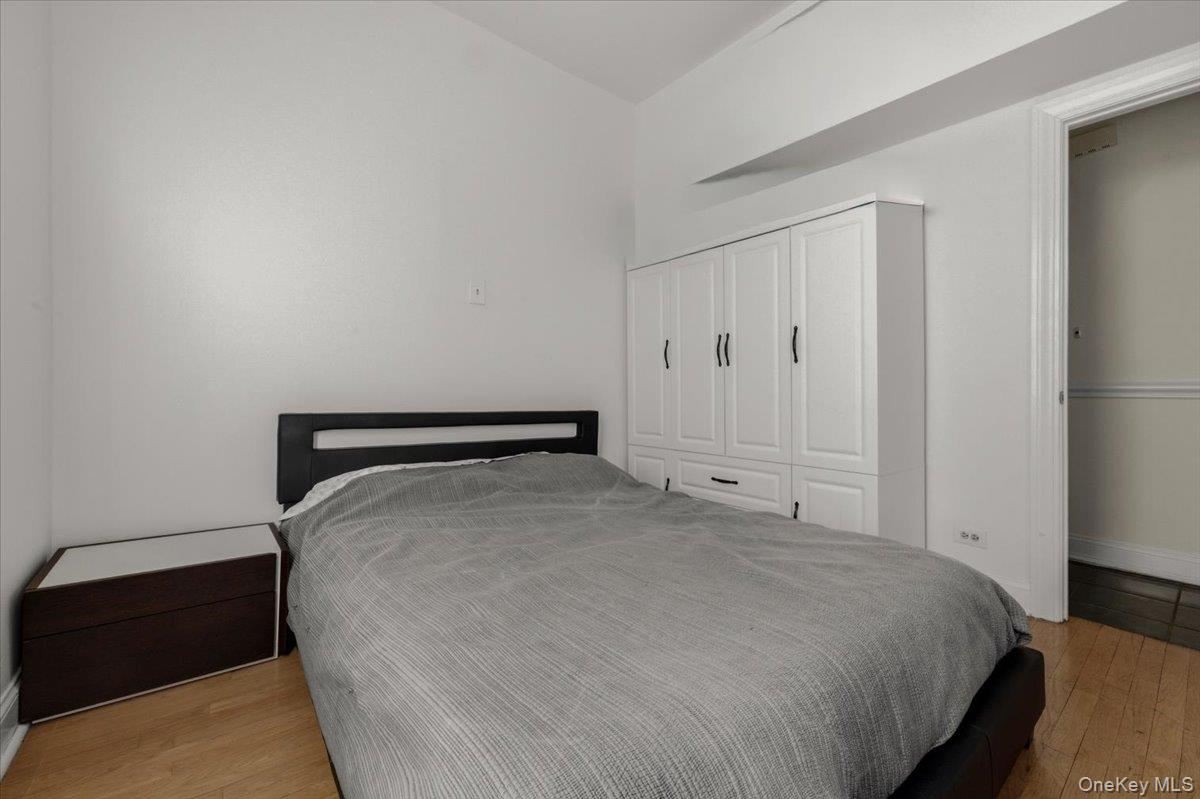 1727 Victor Street Property Photo 5