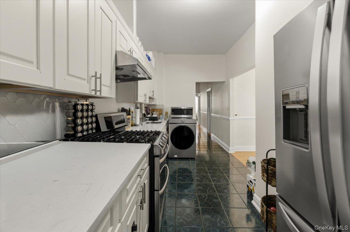 1727 Victor Street Property Photo 8