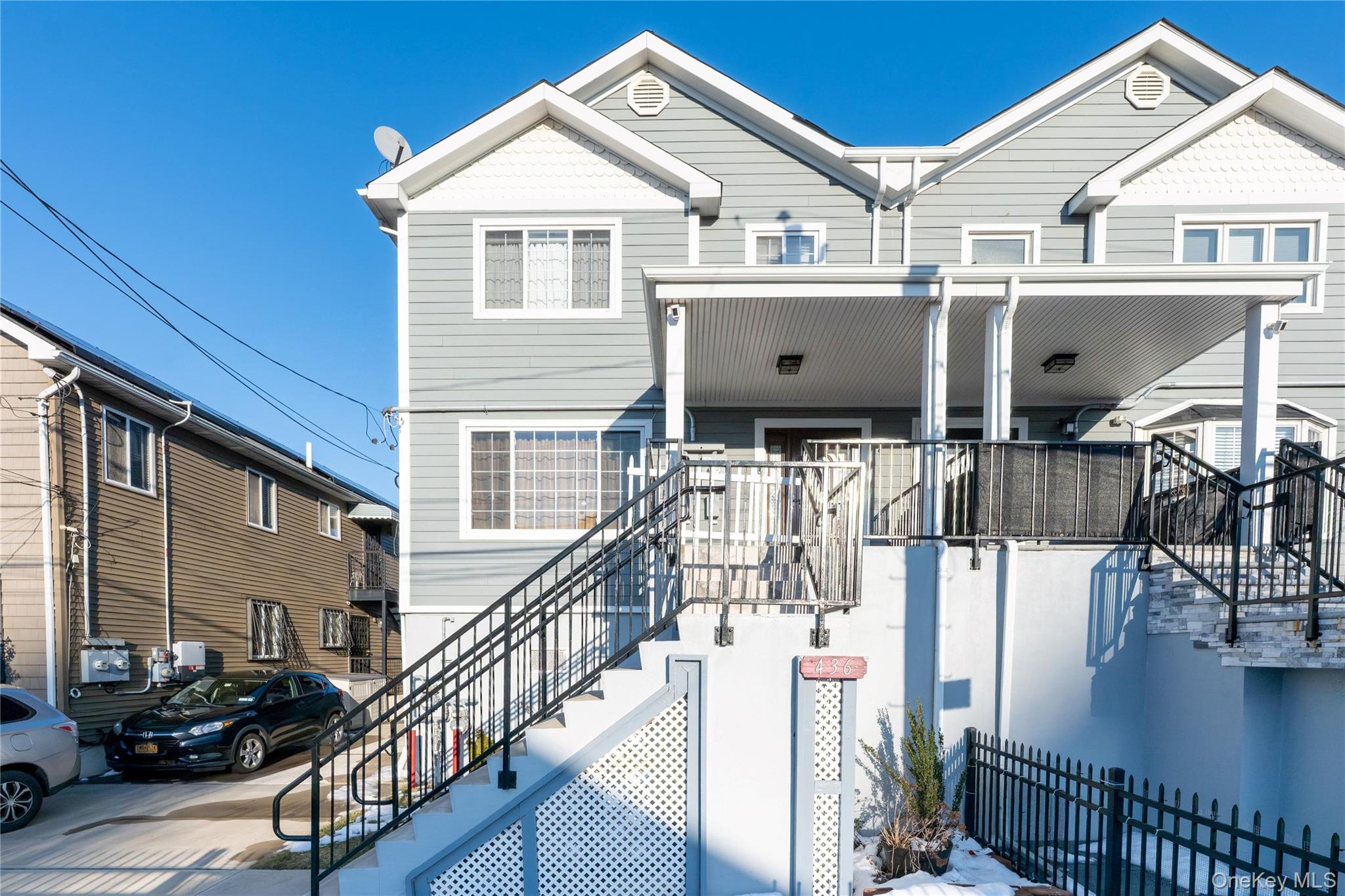 436 Beach 37th Street Property Photo 1