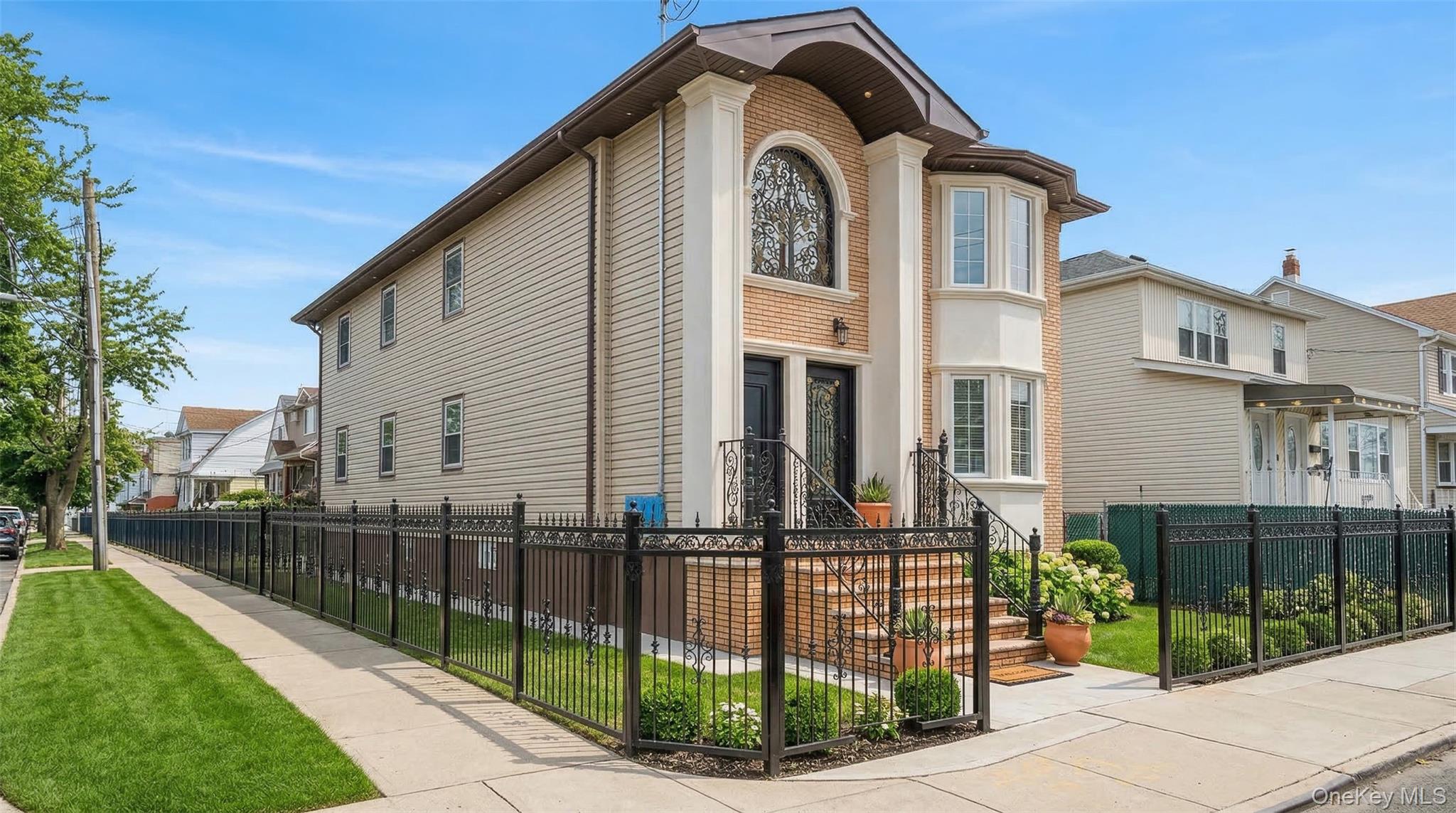 16118 122nd Avenue Property Photo 2