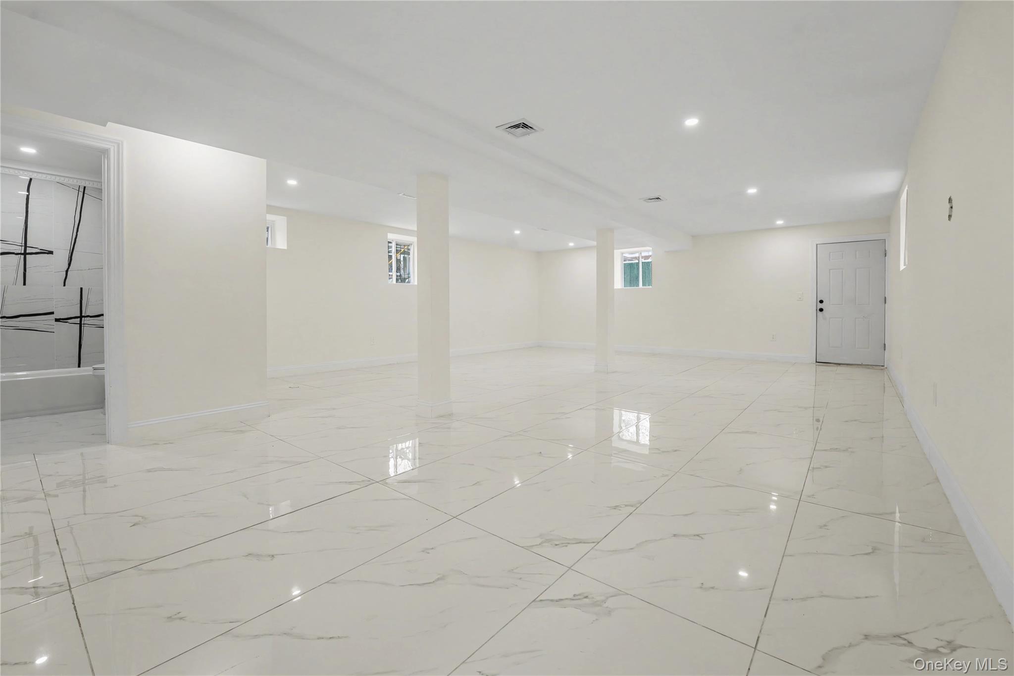 16118 122nd Avenue Property Photo 22