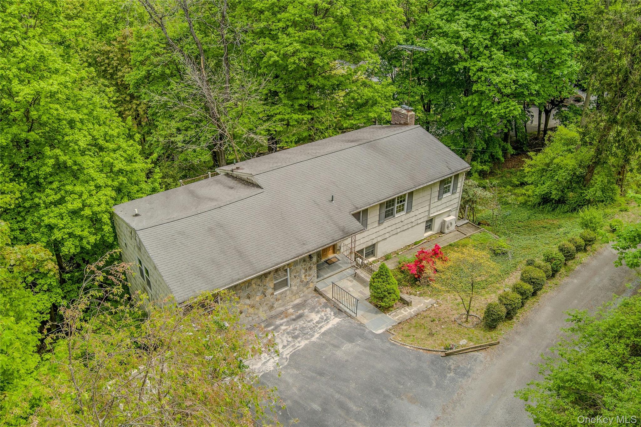41 Osceola Avenue Property Photo 8