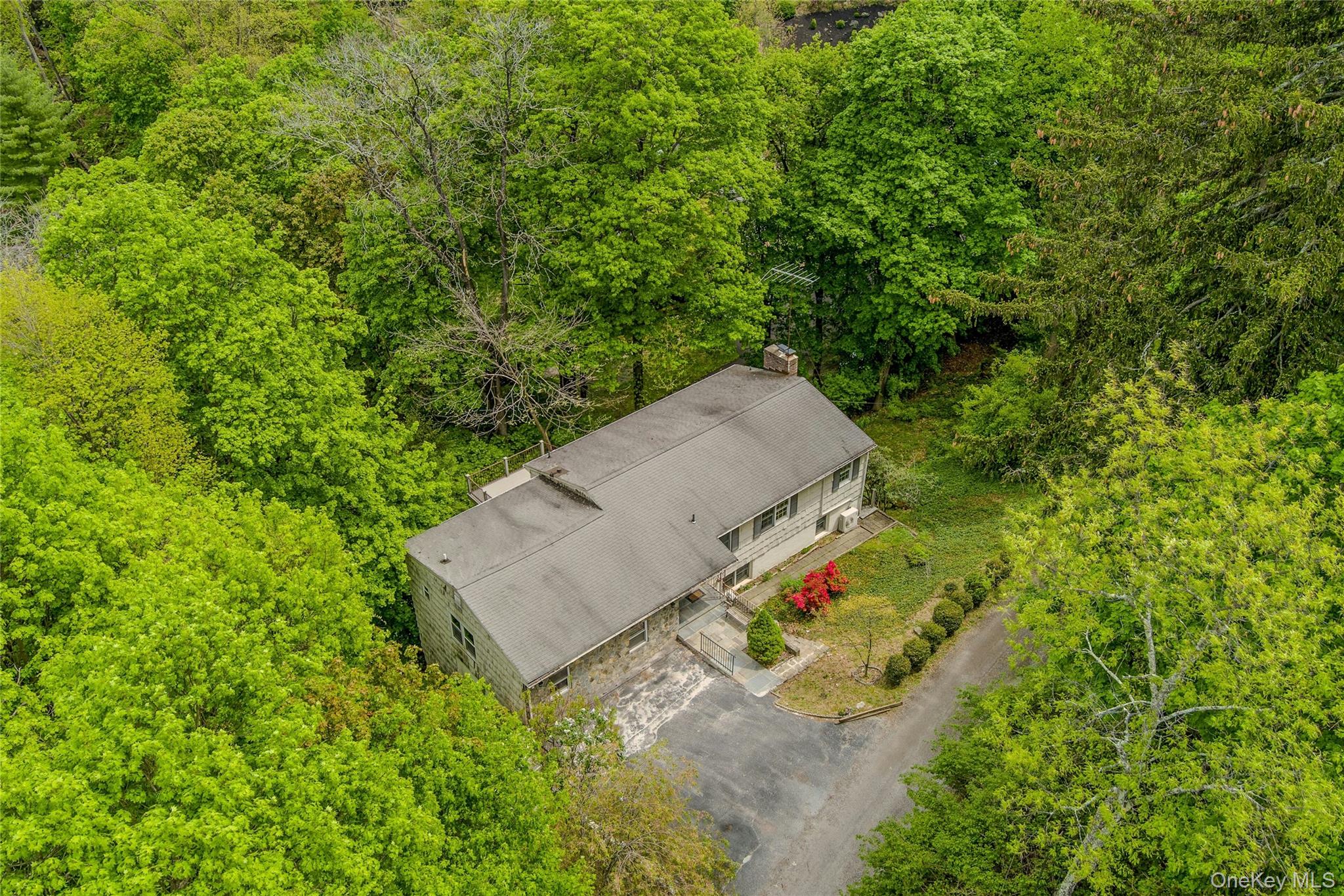 41 Osceola Avenue Property Photo 9