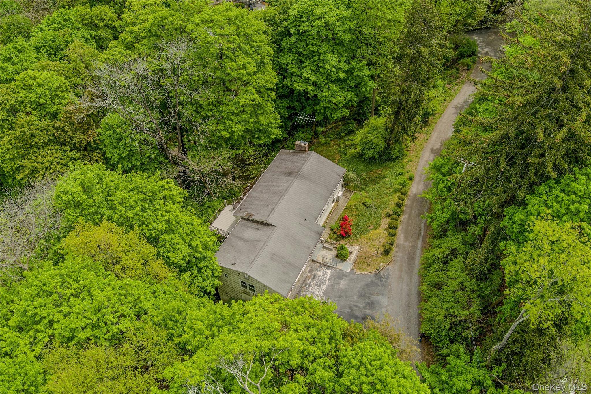 41 Osceola Avenue Property Photo 10
