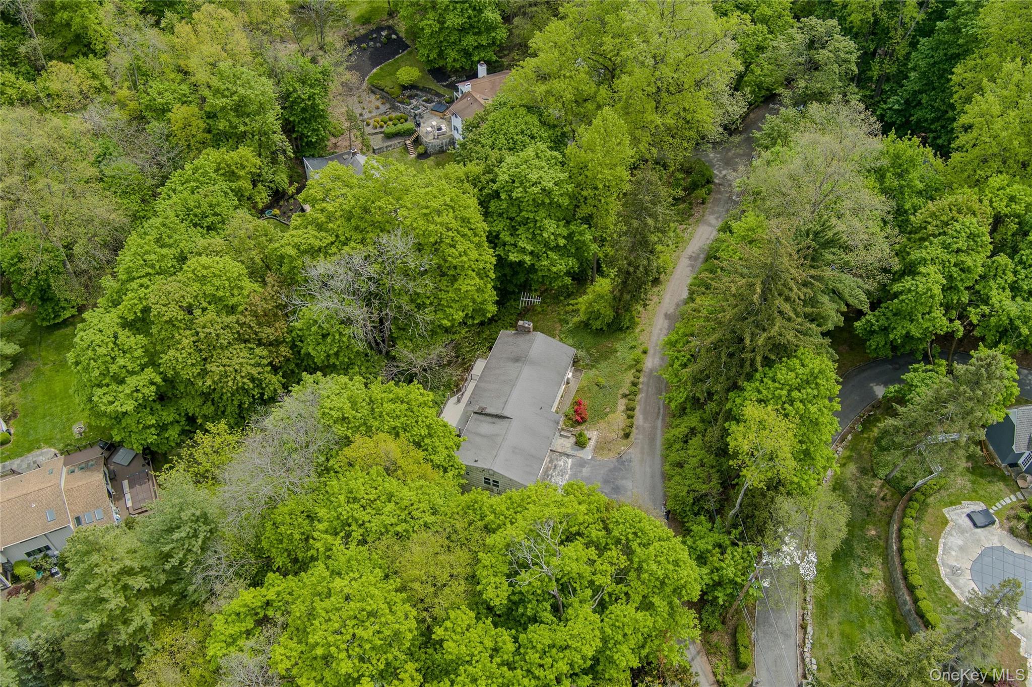 41 Osceola Avenue Property Photo 11