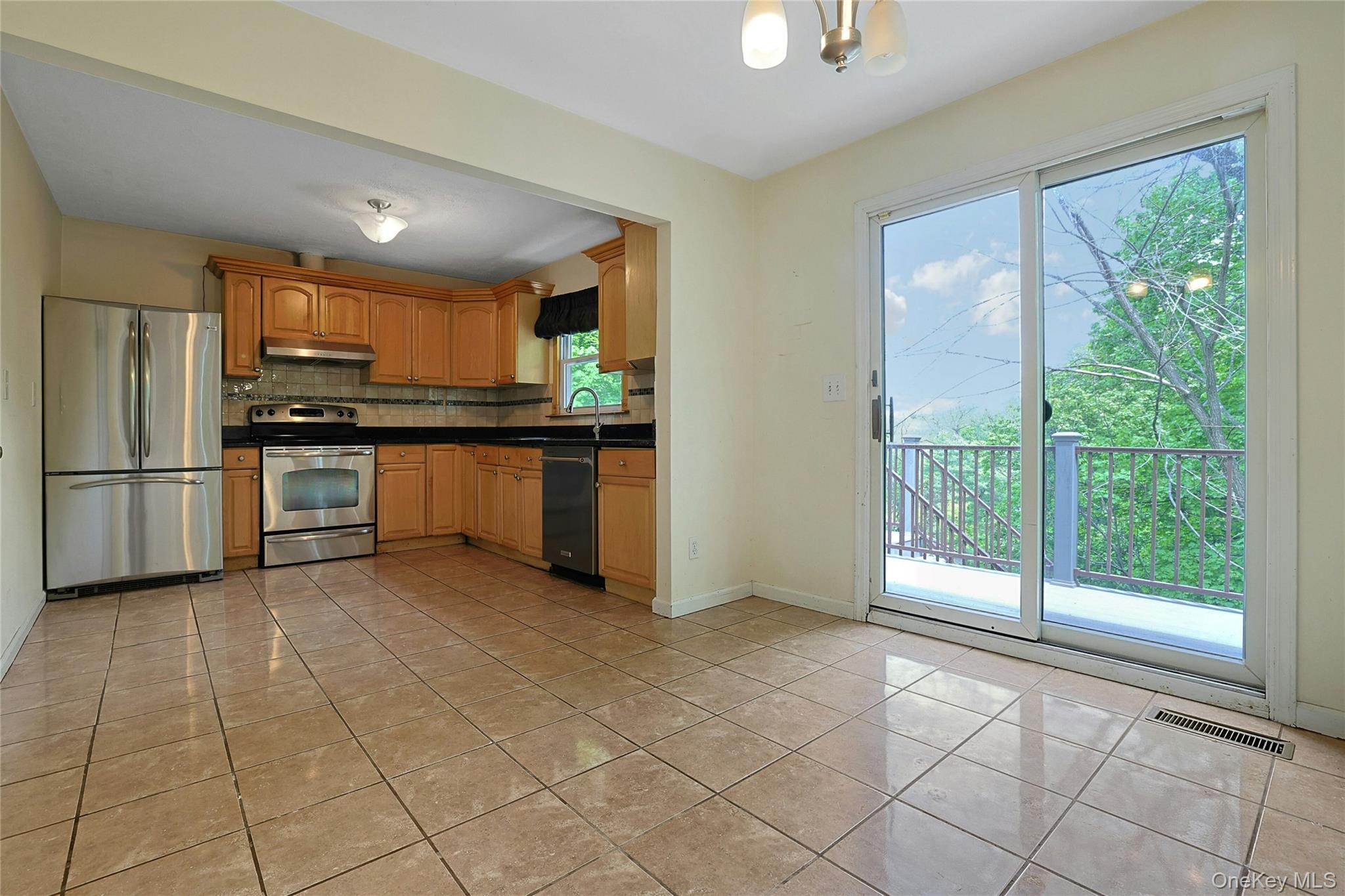 41 Osceola Avenue Property Photo 16